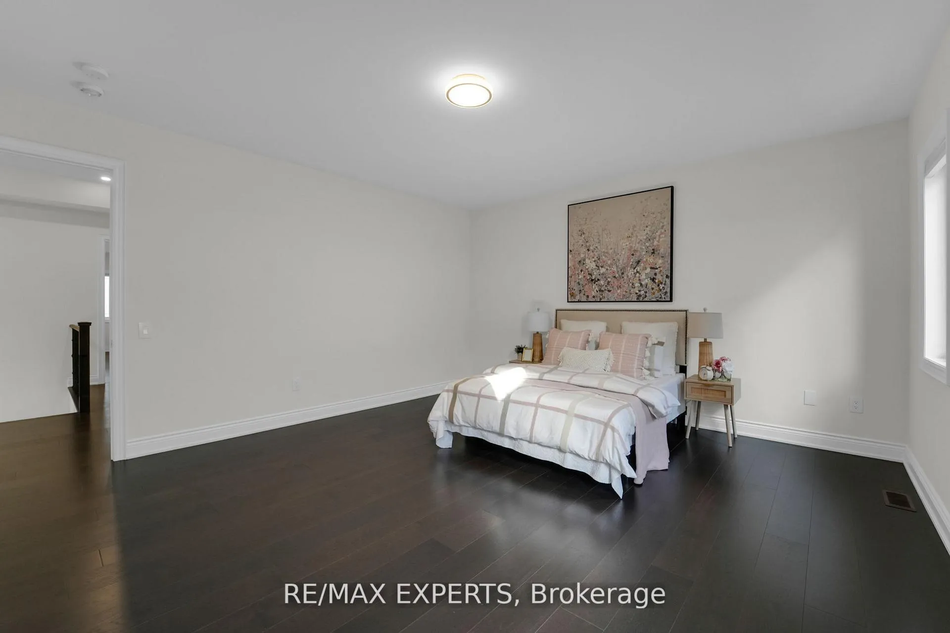 Photo 34 of 136 Lady Jessica Drive, Vaughan, Patterson — HOMEH