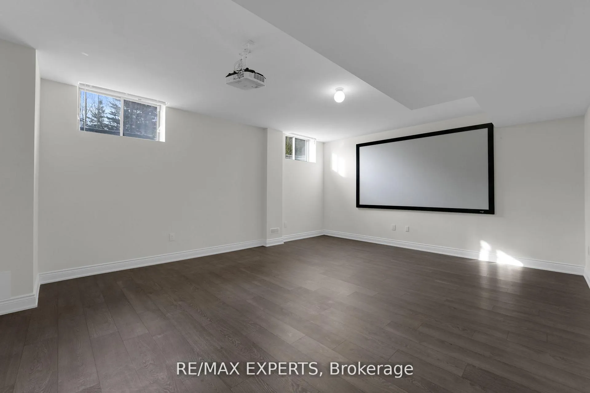 Photo 43 of 136 Lady Jessica Drive, Vaughan, Patterson — HOMEH