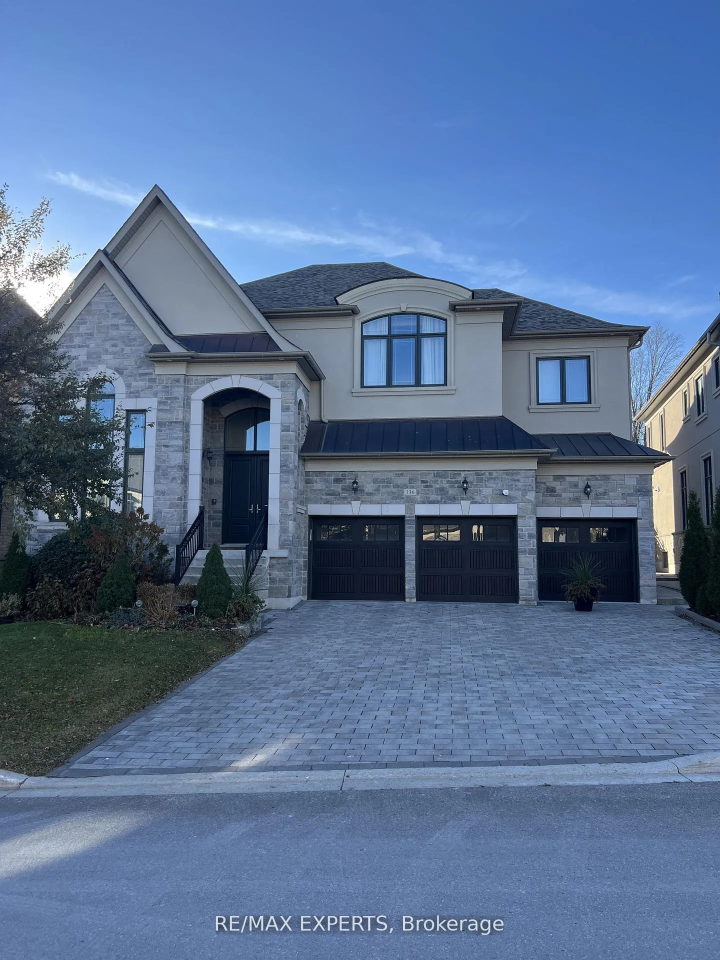 Photo 45 of 136 Lady Jessica Drive, Vaughan, Patterson — HOMEH