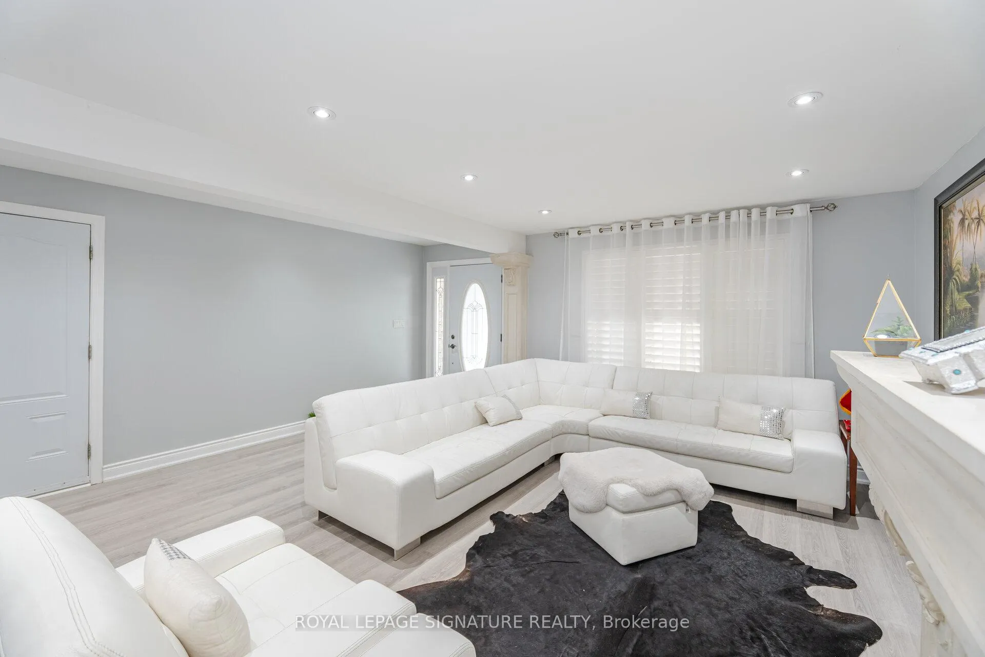 Photo 8 of 574 Antigua Crescent, Oshawa, Northglen — HOMEH