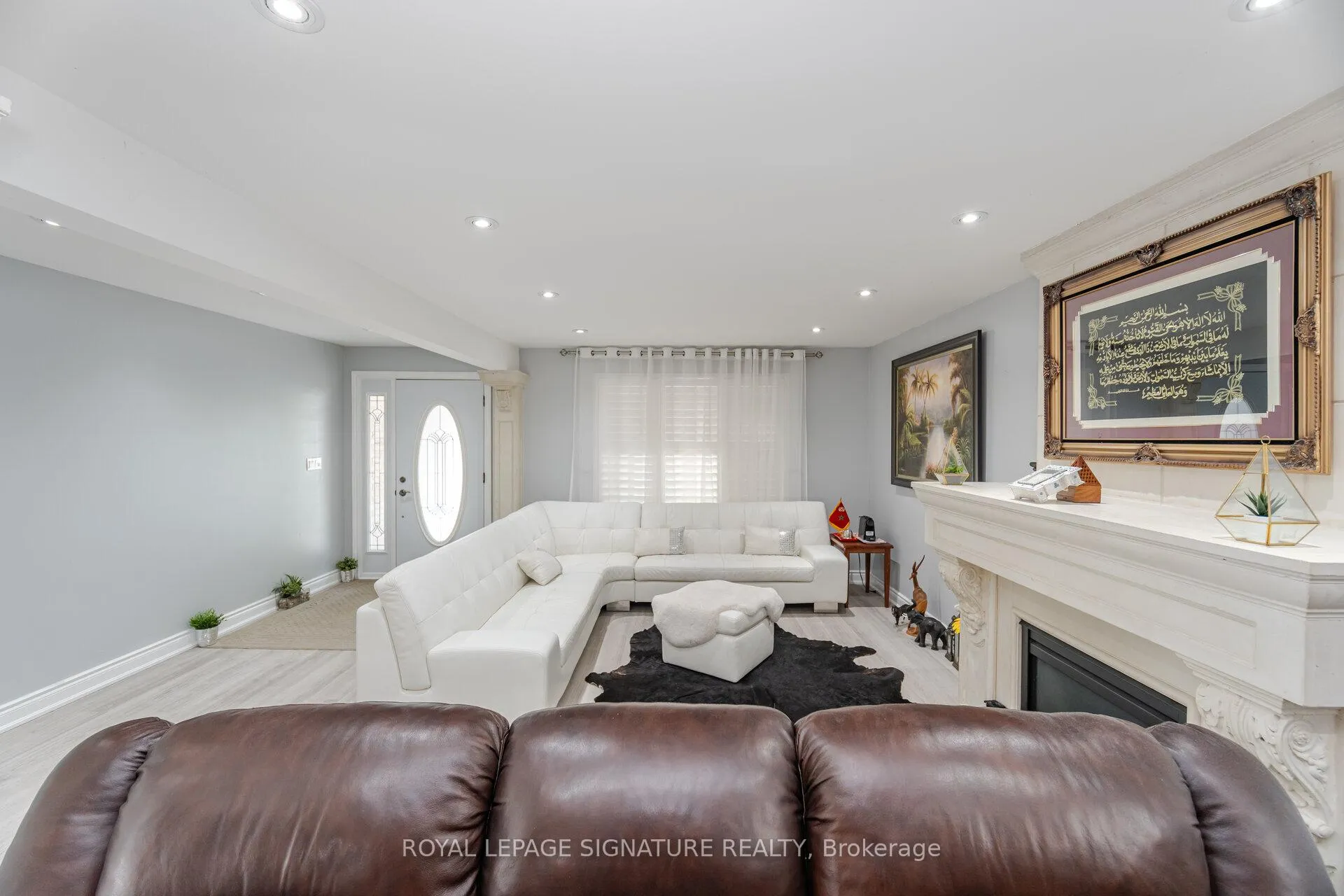 Photo 9 of 574 Antigua Crescent, Oshawa, Northglen — HOMEH