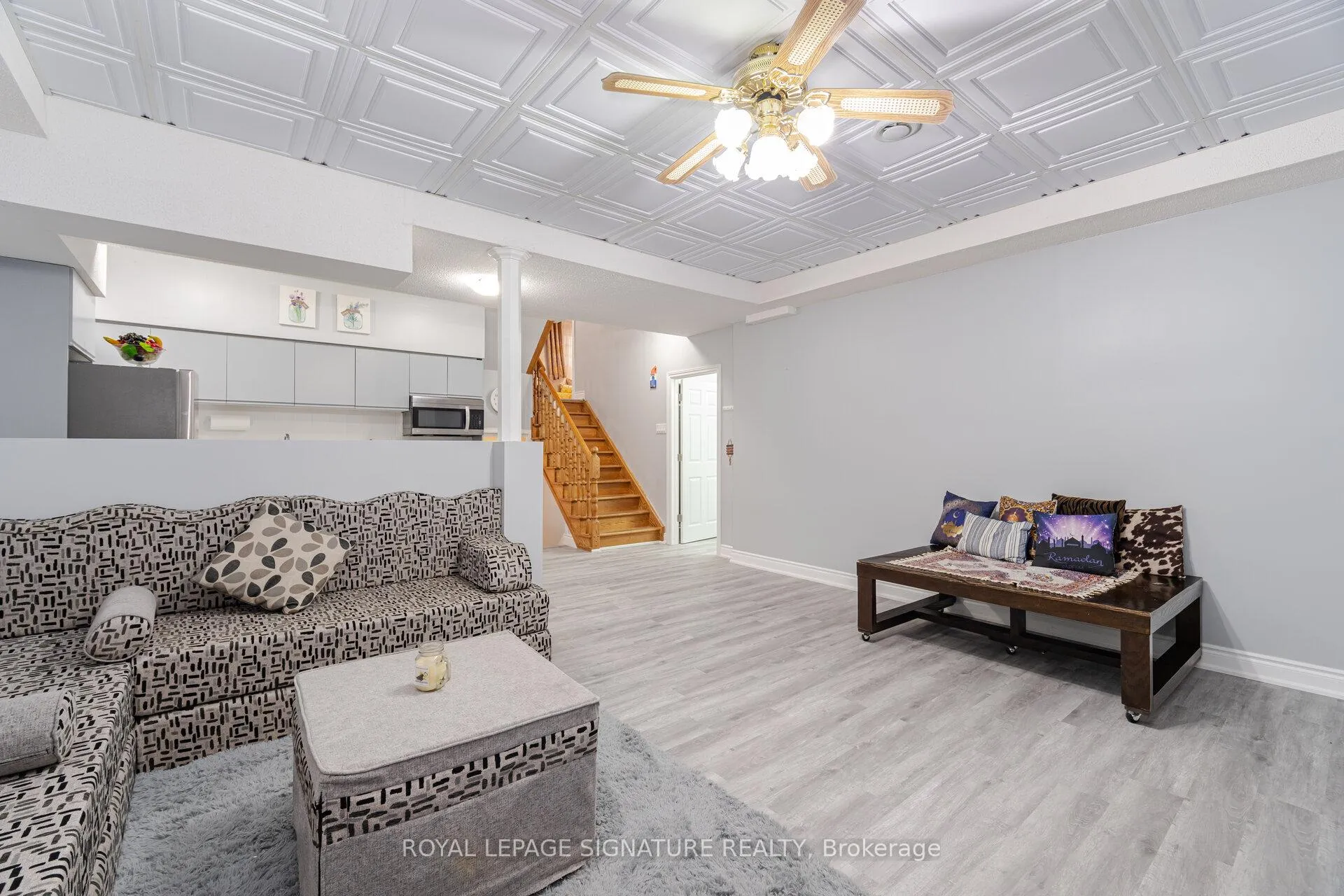 Photo 37 of 574 Antigua Crescent, Oshawa, Northglen — HOMEH