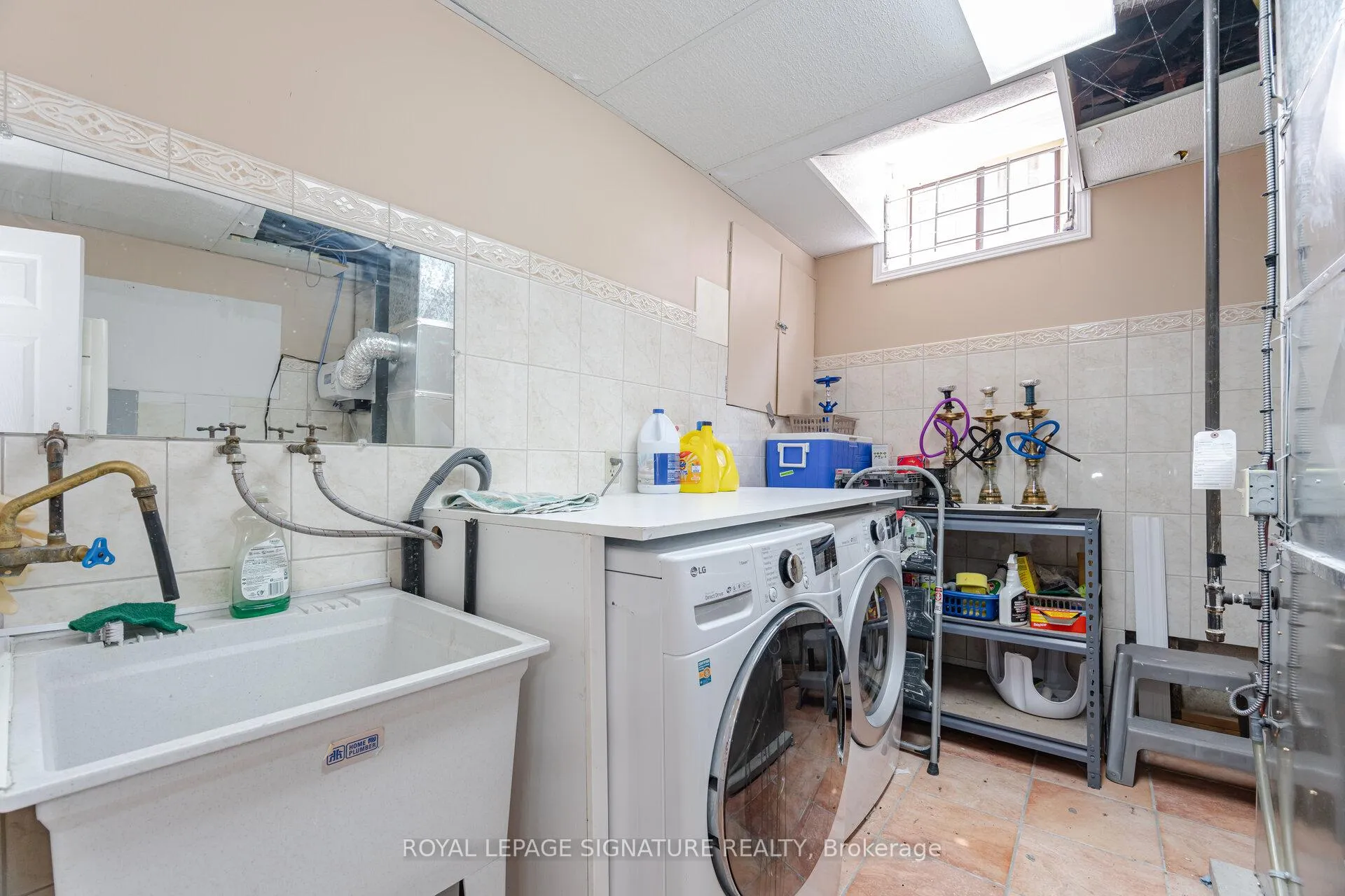 Photo 38 of 574 Antigua Crescent, Oshawa, Northglen — HOMEH