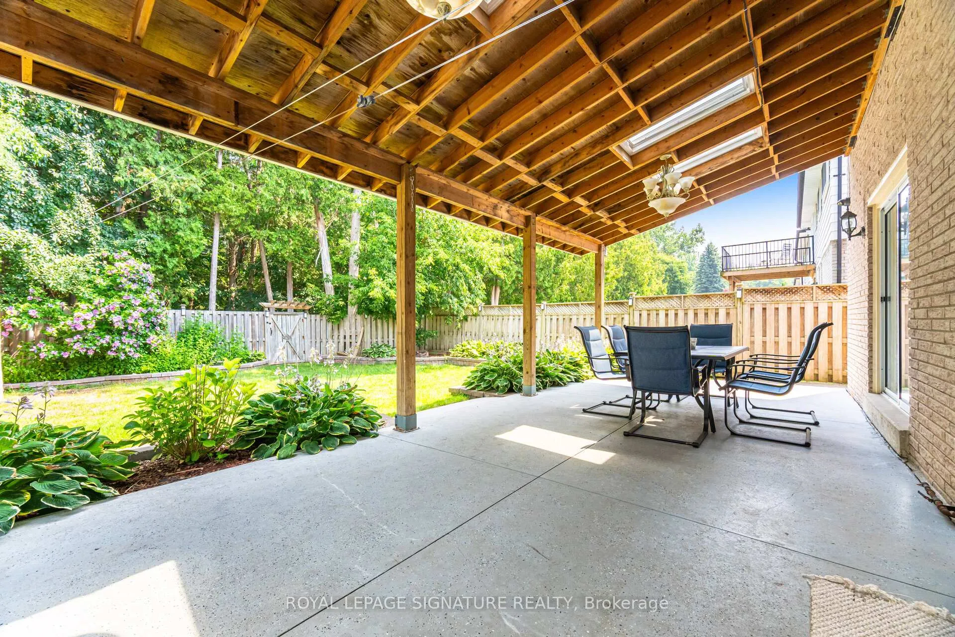 Photo 39 of 574 Antigua Crescent, Oshawa, Northglen — HOMEH