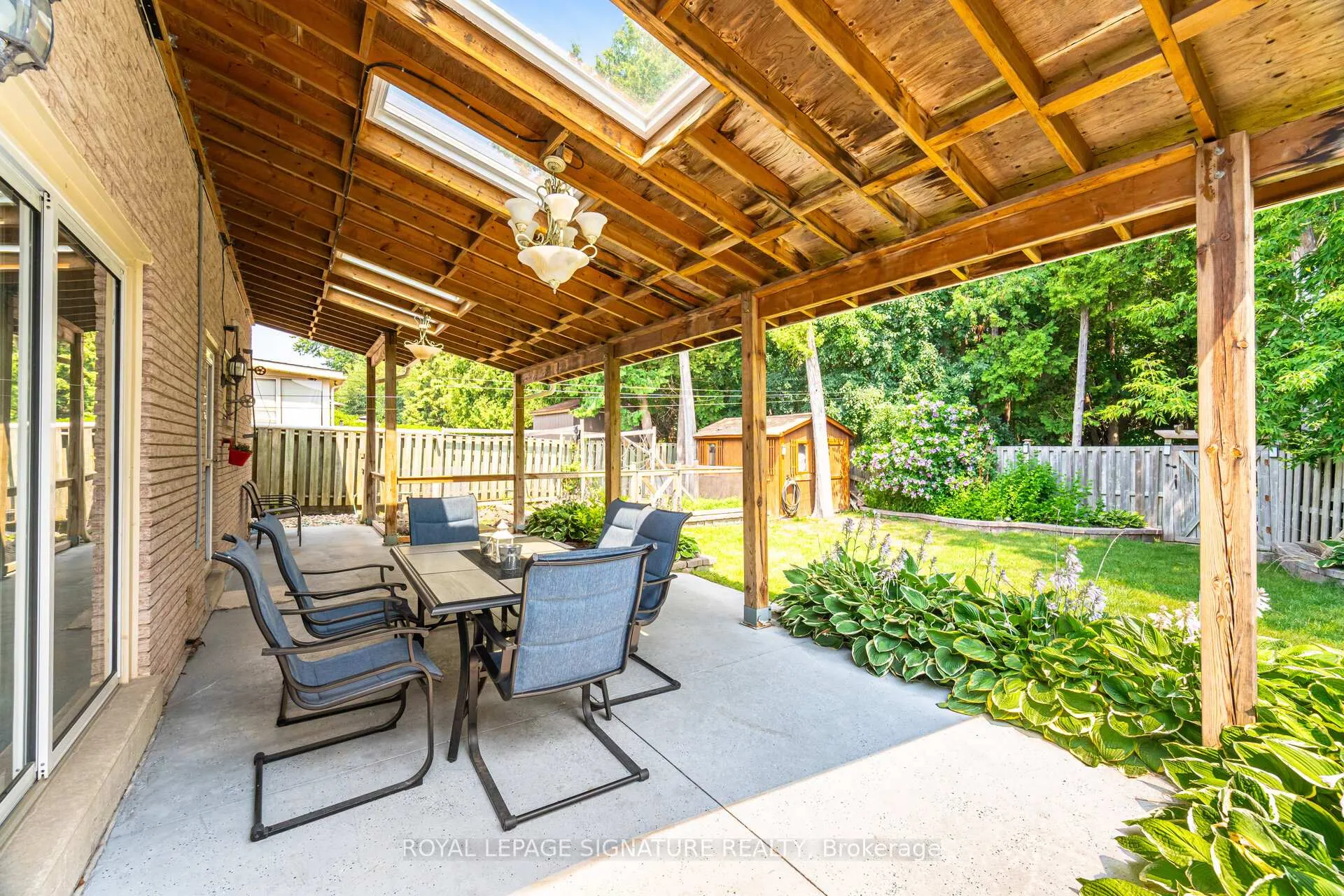 Photo 42 of 574 Antigua Crescent, Oshawa, Northglen — HOMEH
