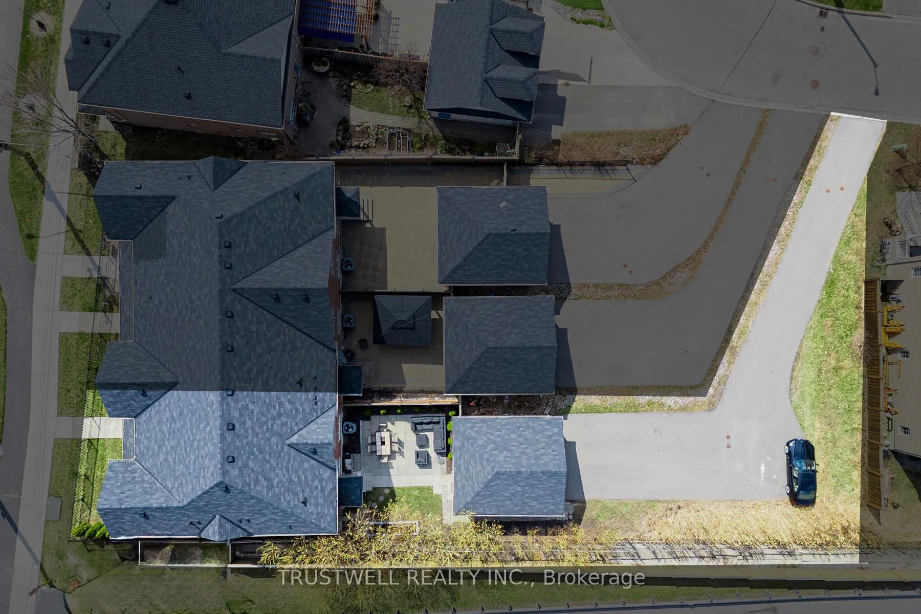 Photo 2 of 9154 Dufferin Street, Vaughan, Patterson — HOMEH