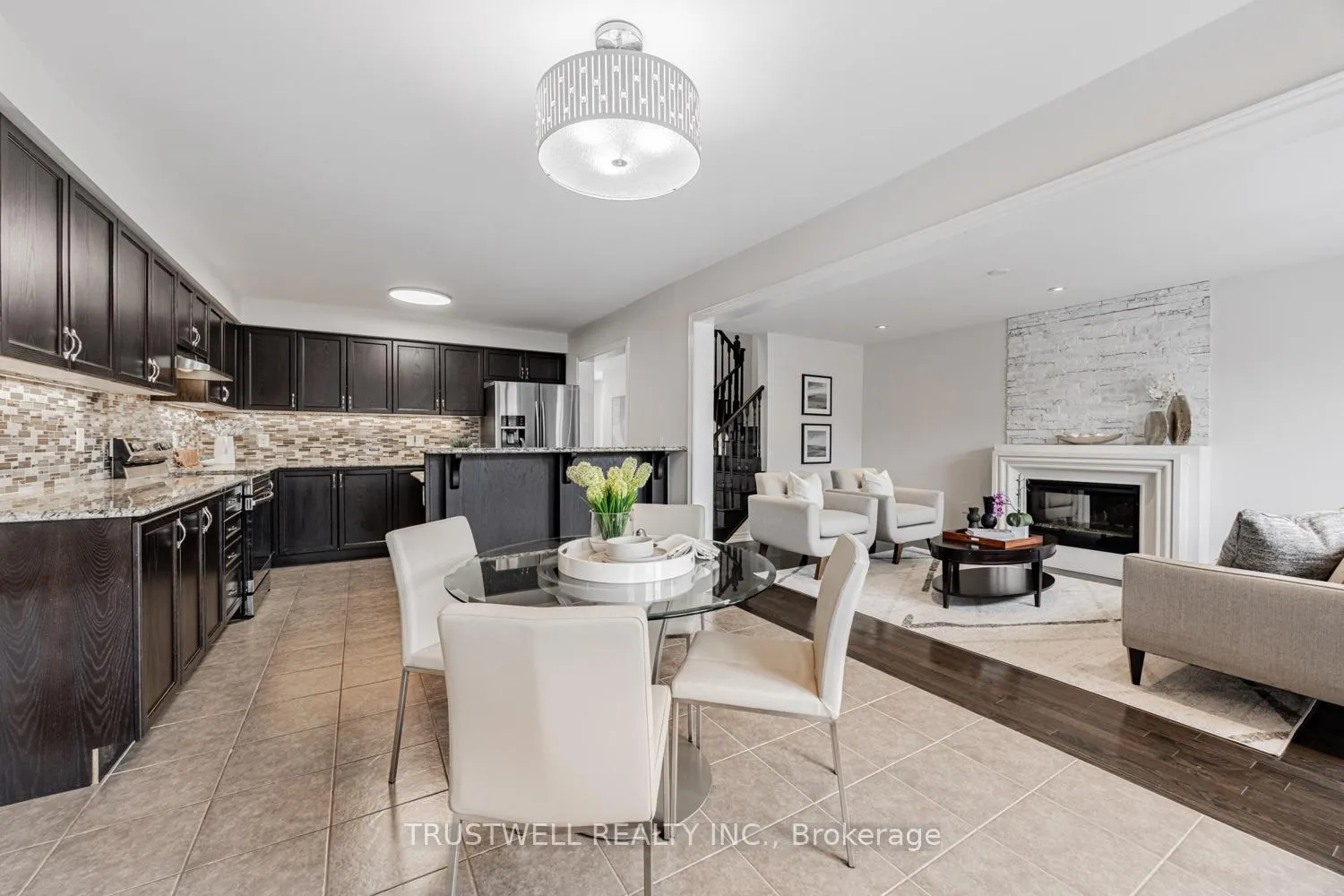 Photo 14 of 9154 Dufferin Street, Vaughan, Patterson — HOMEH