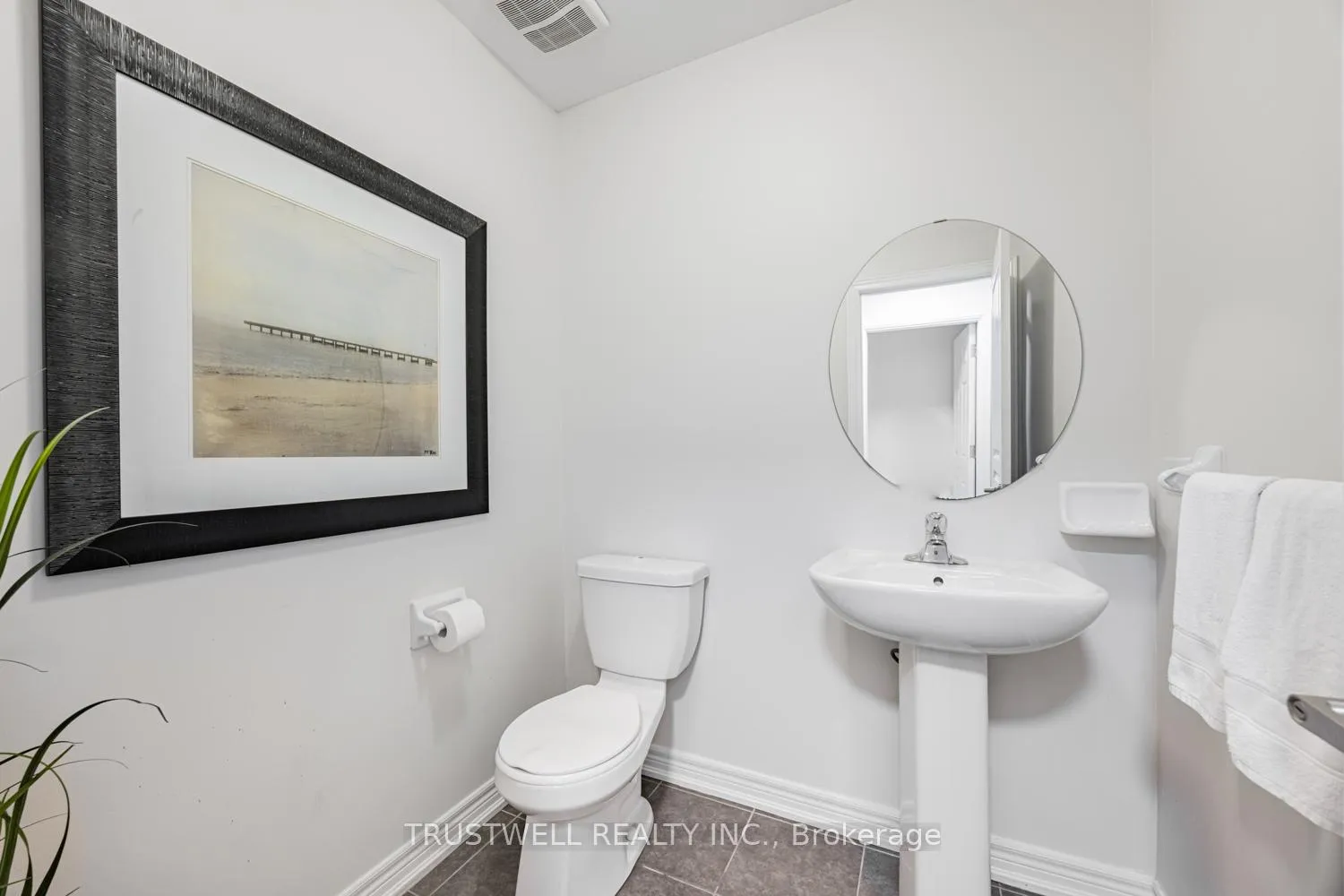 Photo 20 of 9154 Dufferin Street, Vaughan, Patterson — HOMEH