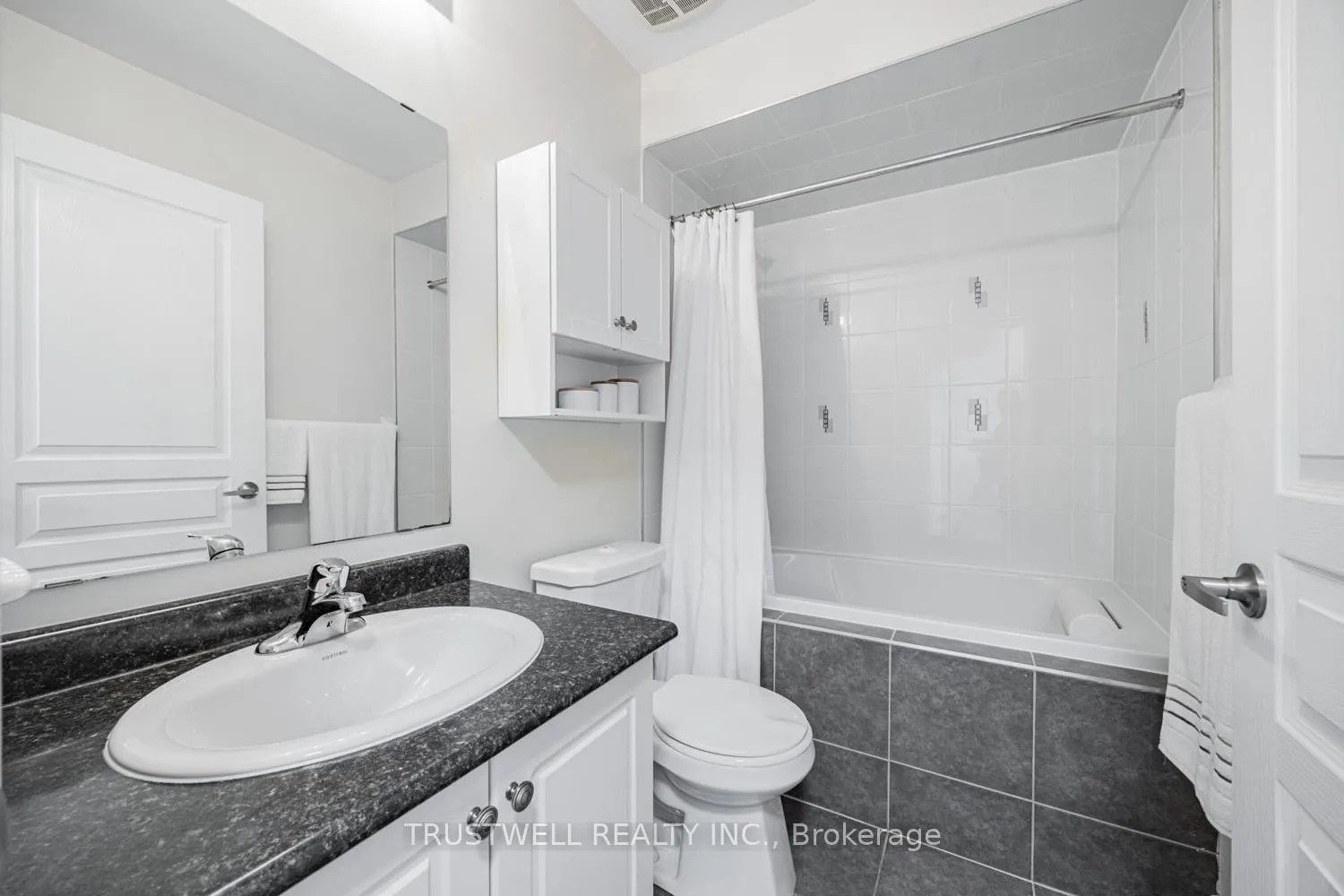Photo 28 of 9154 Dufferin Street, Vaughan, Patterson — HOMEH