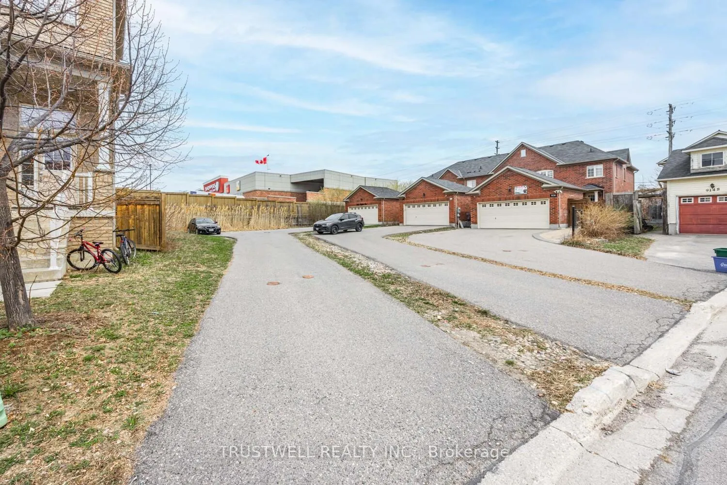 Photo 38 of 9154 Dufferin Street, Vaughan, Patterson — HOMEH