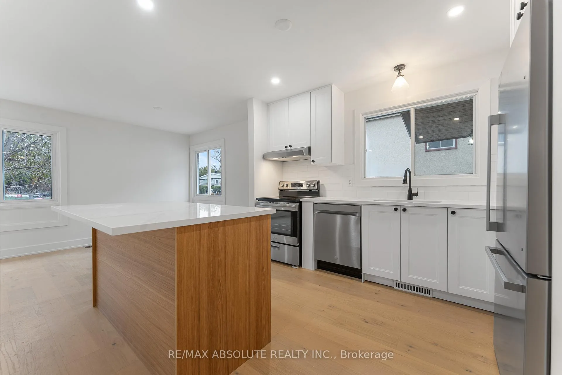 Photo 7 of 14 Mulvagh Avenue, Ottawa, Borden Farm/Stewart Farm/Carleton Heights/Parkwood Hills — HOMEH