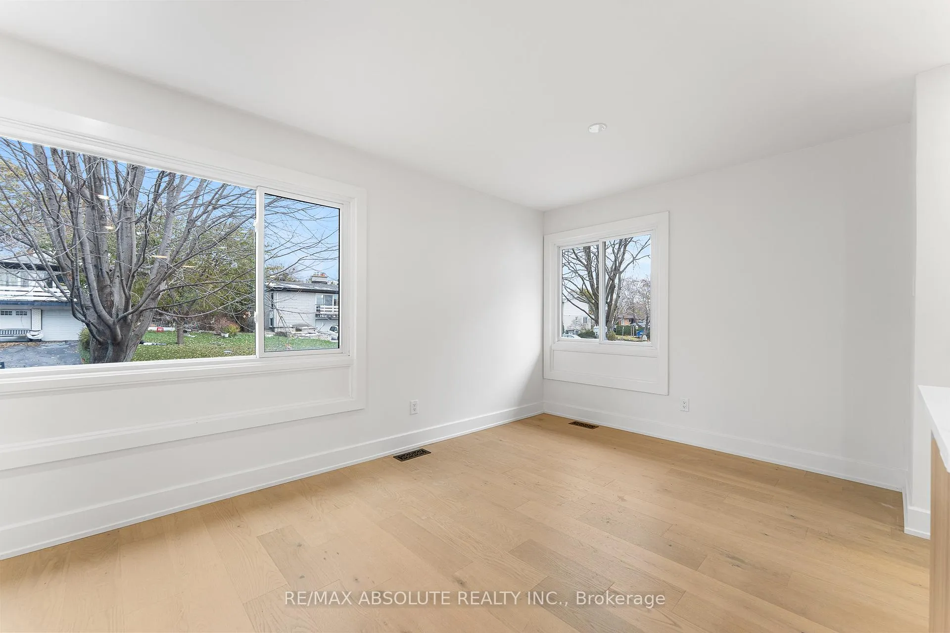 Photo 11 of 14 Mulvagh Avenue, Ottawa, Borden Farm/Stewart Farm/Carleton Heights/Parkwood Hills — HOMEH