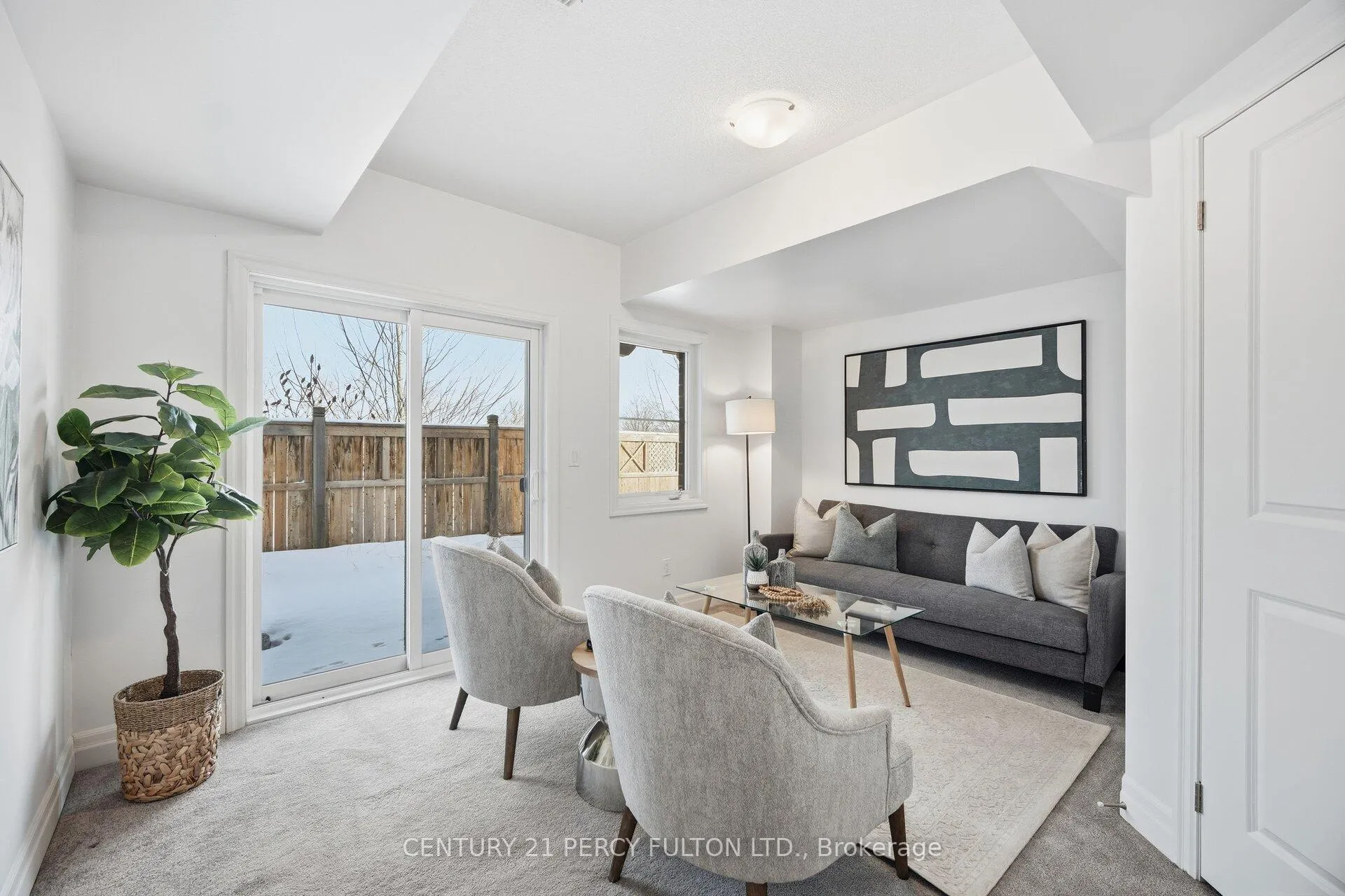 Photo 2 of Unit 2, 384 Arctic Red Drive, Oshawa, Windfields — HOMEH