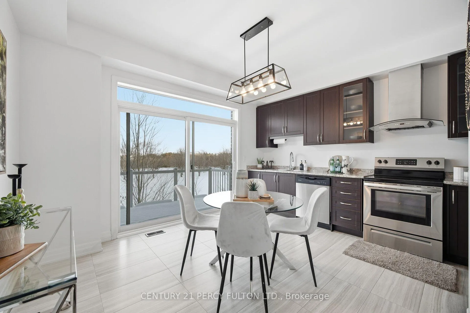 Photo 10 of Unit 2, 384 Arctic Red Drive, Oshawa, Windfields — HOMEH