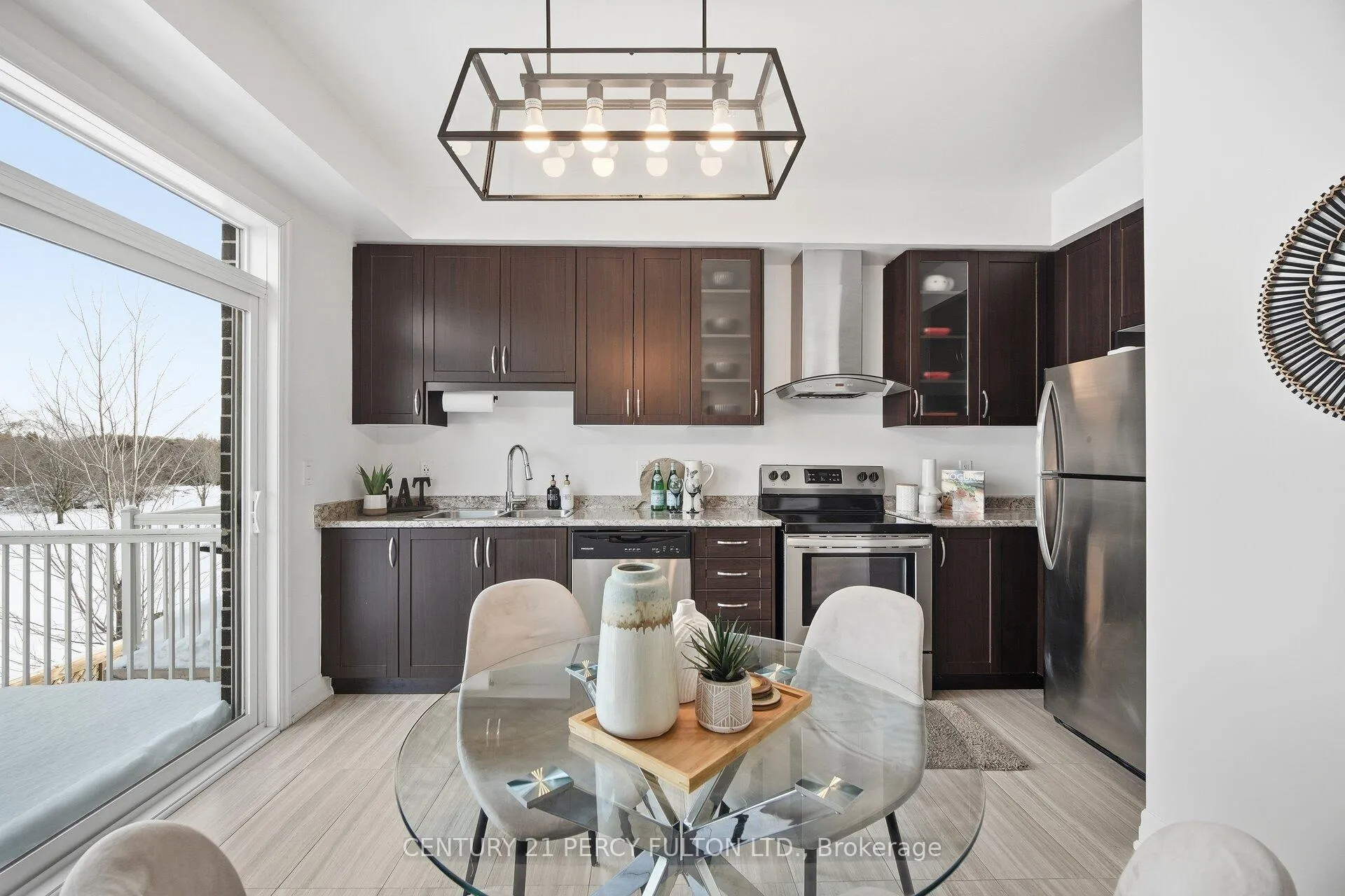 Photo 11 of Unit 2, 384 Arctic Red Drive, Oshawa, Windfields — HOMEH