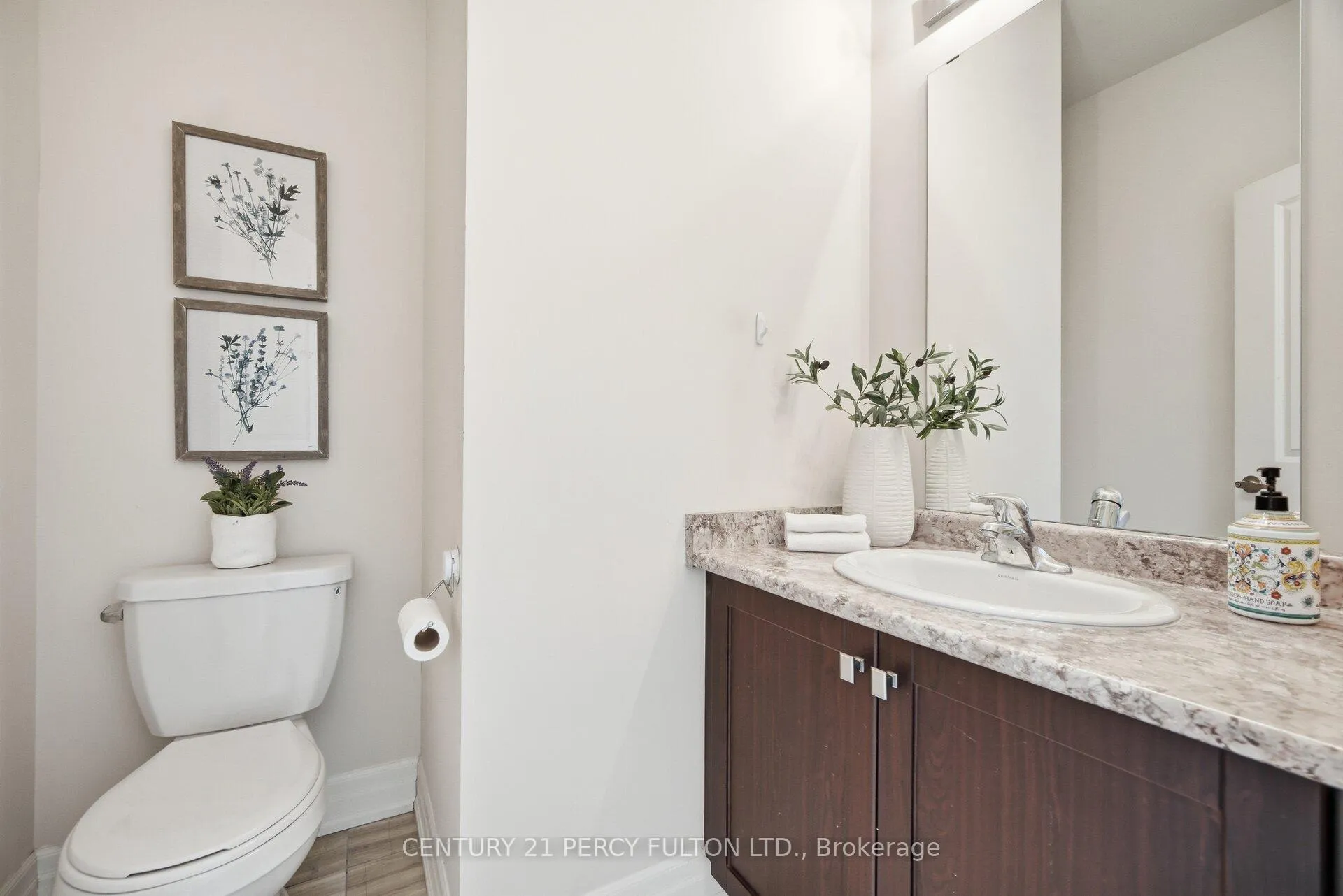 Photo 19 of Unit 2, 384 Arctic Red Drive, Oshawa, Windfields — HOMEH