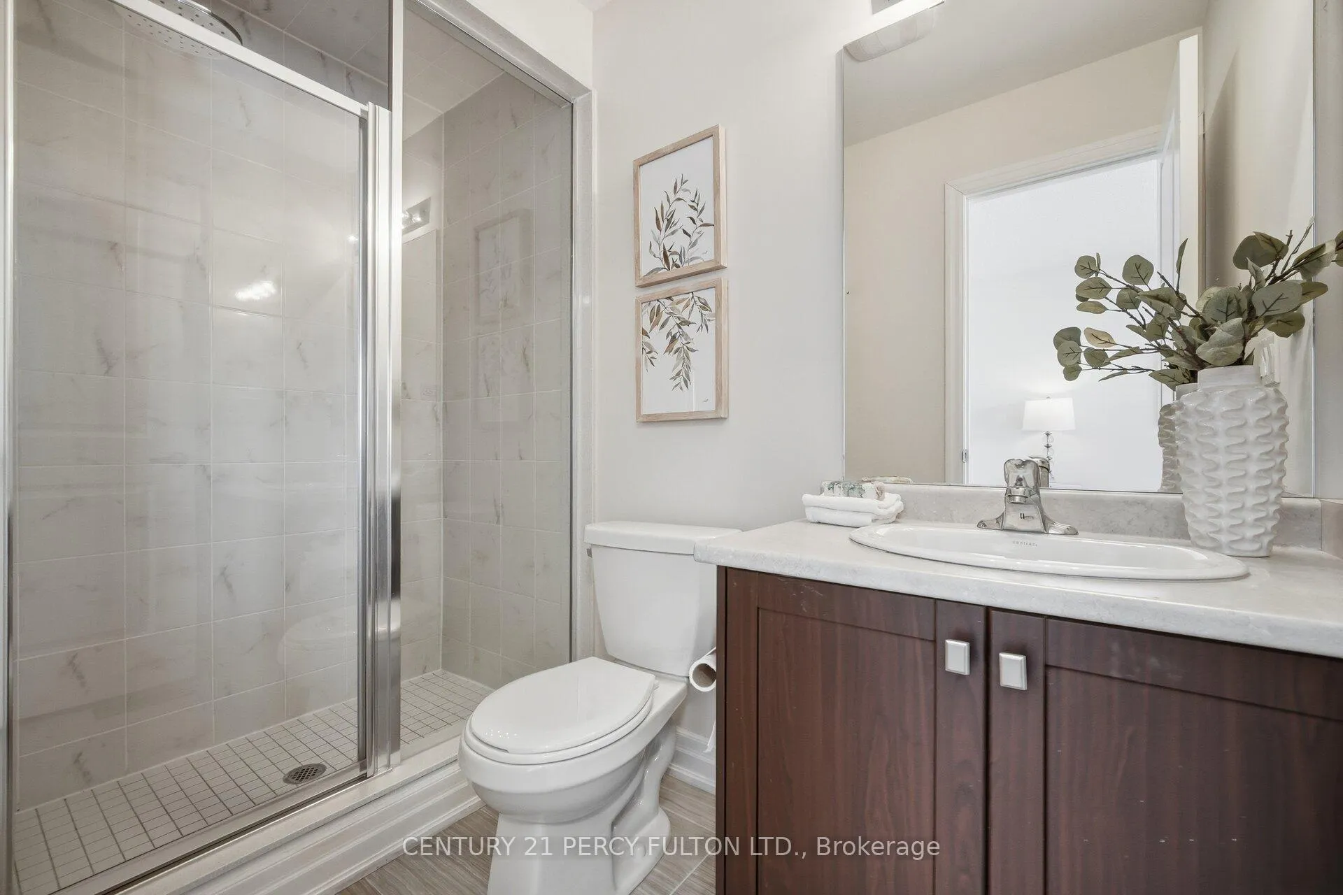 Photo 25 of Unit 2, 384 Arctic Red Drive, Oshawa, Windfields — HOMEH
