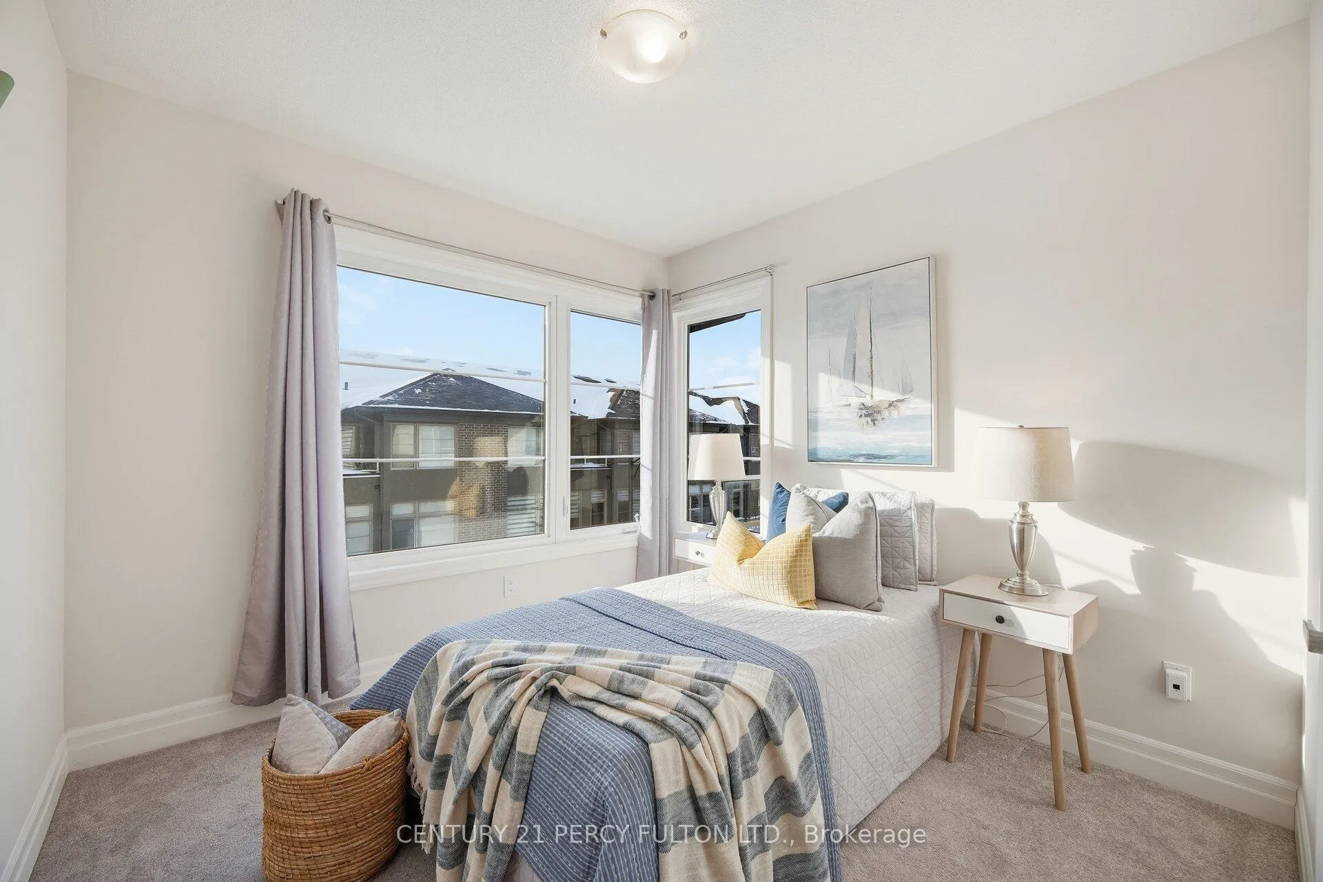 Photo 29 of Unit 2, 384 Arctic Red Drive, Oshawa, Windfields — HOMEH