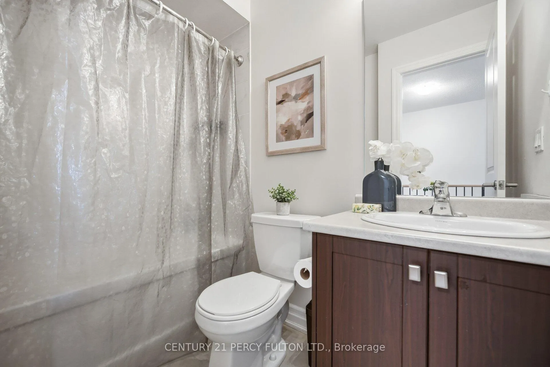 Photo 31 of Unit 2, 384 Arctic Red Drive, Oshawa, Windfields — HOMEH