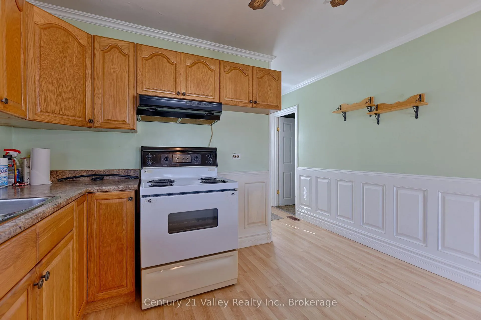 Photo 19 of 347 Joffre Avenue, Renfrew — HOMEH