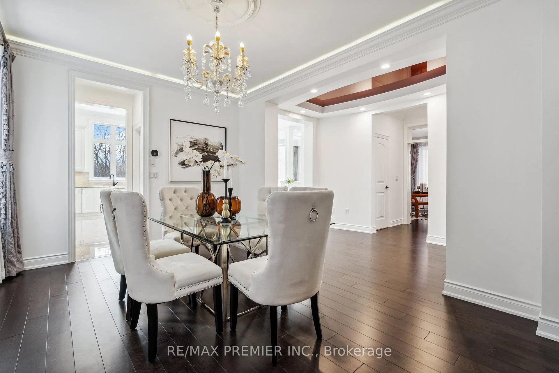 Photo 10 of 76 Heintzman Crescent, Vaughan, Patterson — HOMEH