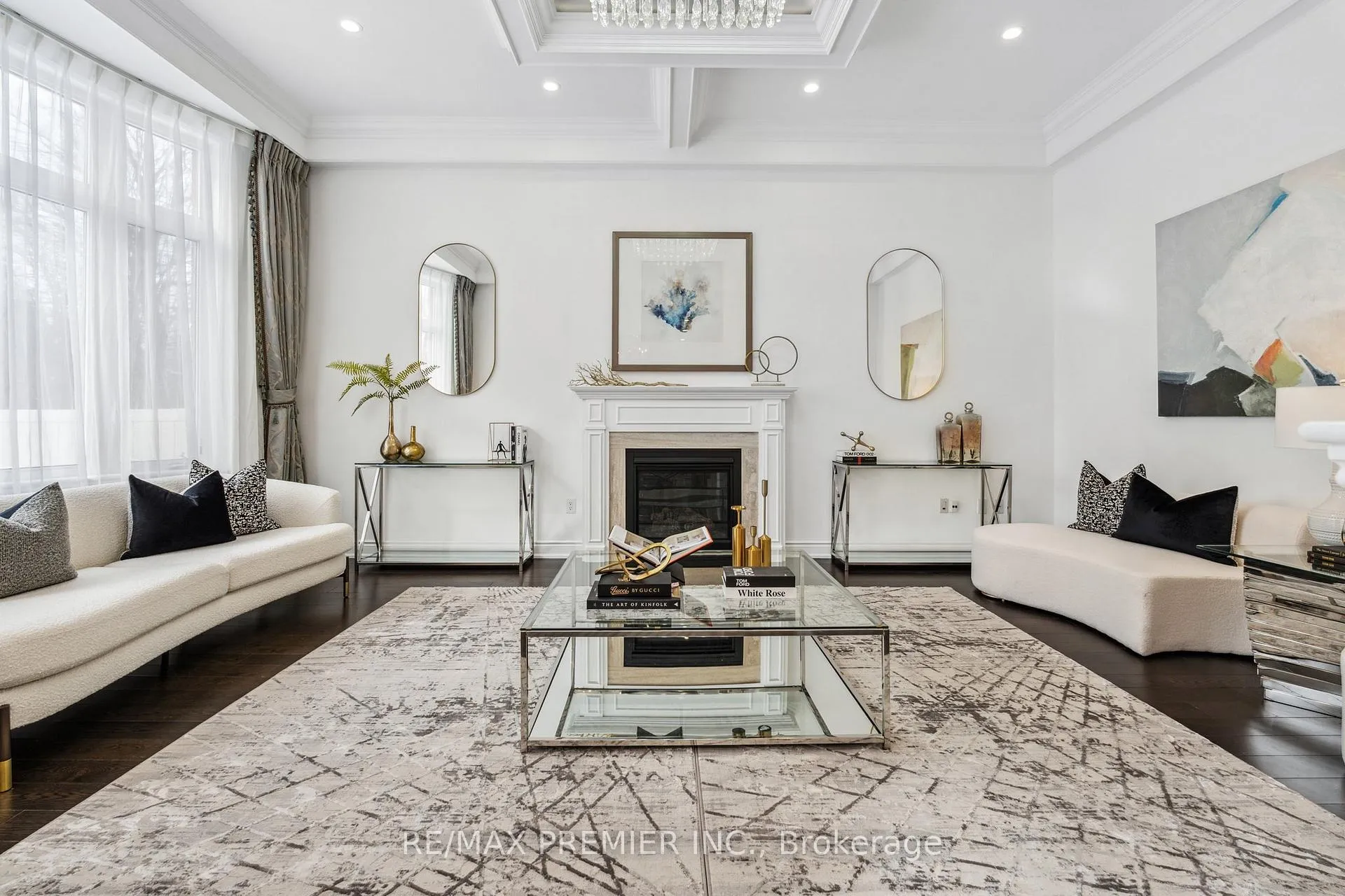 Photo 11 of 76 Heintzman Crescent, Vaughan, Patterson — HOMEH