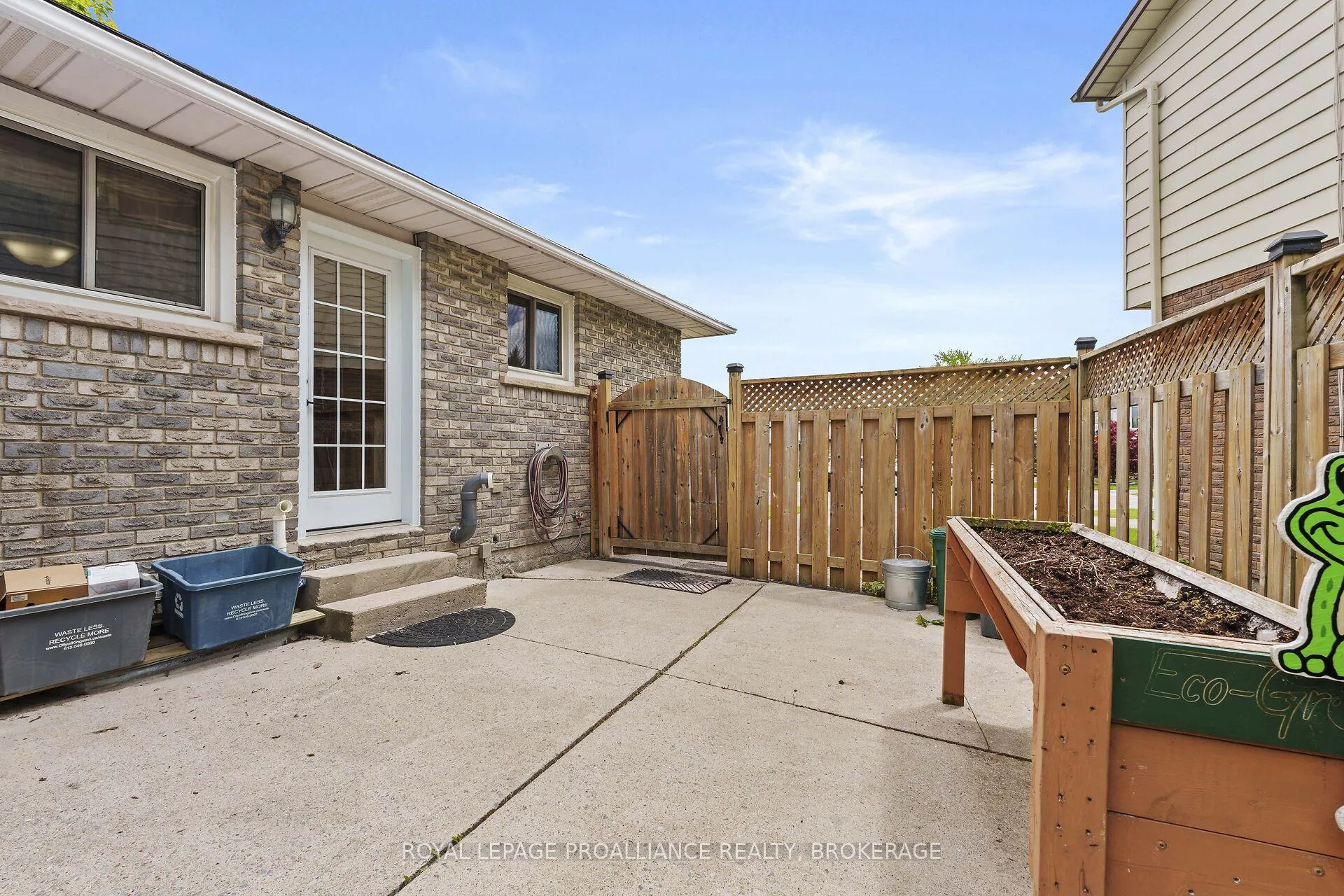 Photo 30 of 906 Braelorne Place, Kingston, North of Taylor-Kidd Blvd — HOMEH