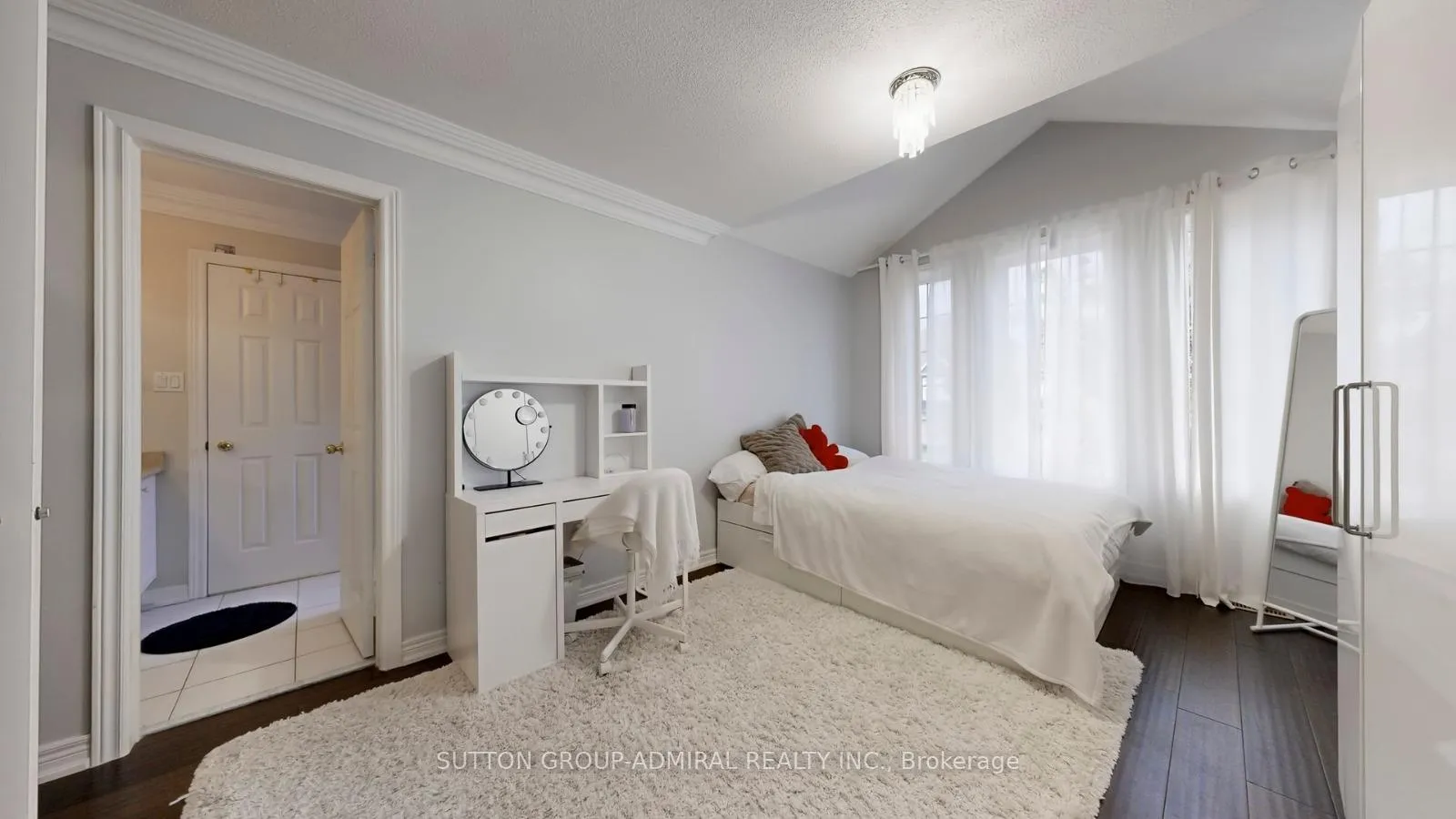 Photo 19 of 63 Seabreeze Avenue, Vaughan, Patterson — HOMEH