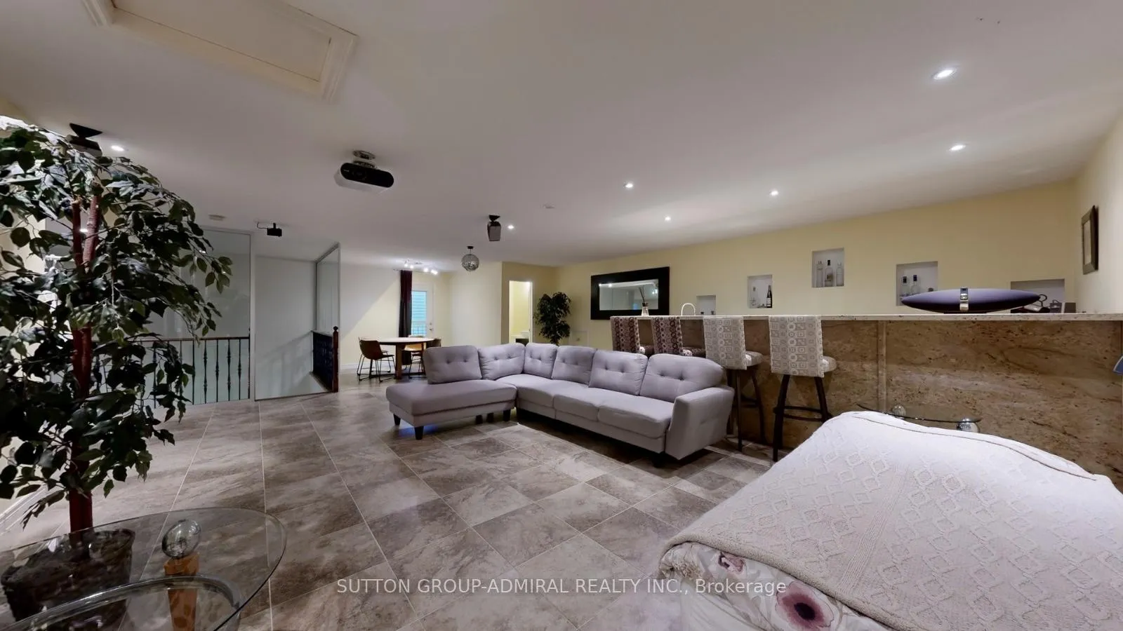 Photo 28 of 63 Seabreeze Avenue, Vaughan, Patterson — HOMEH