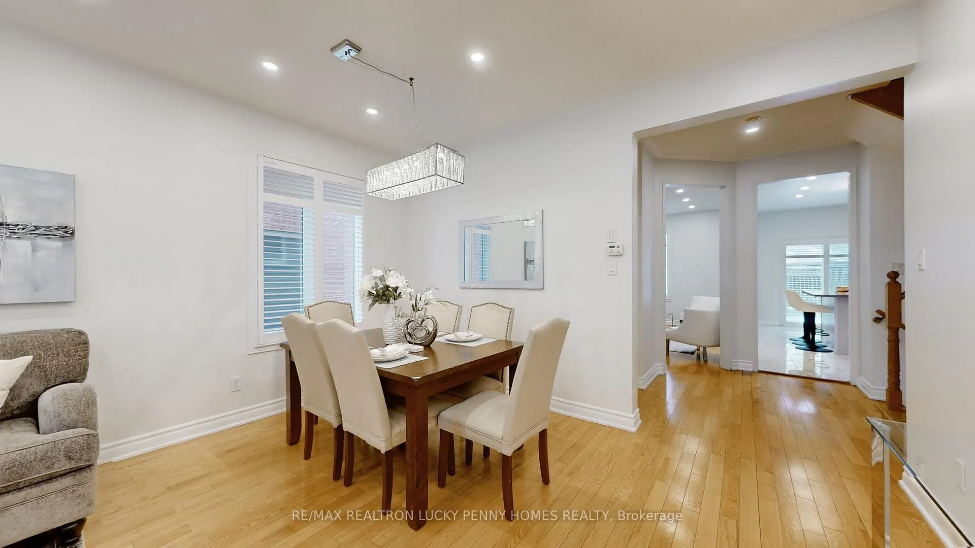 Photo 9 of 617 Fred McLaren Boulevard, Markham, Wismer — HOMEH