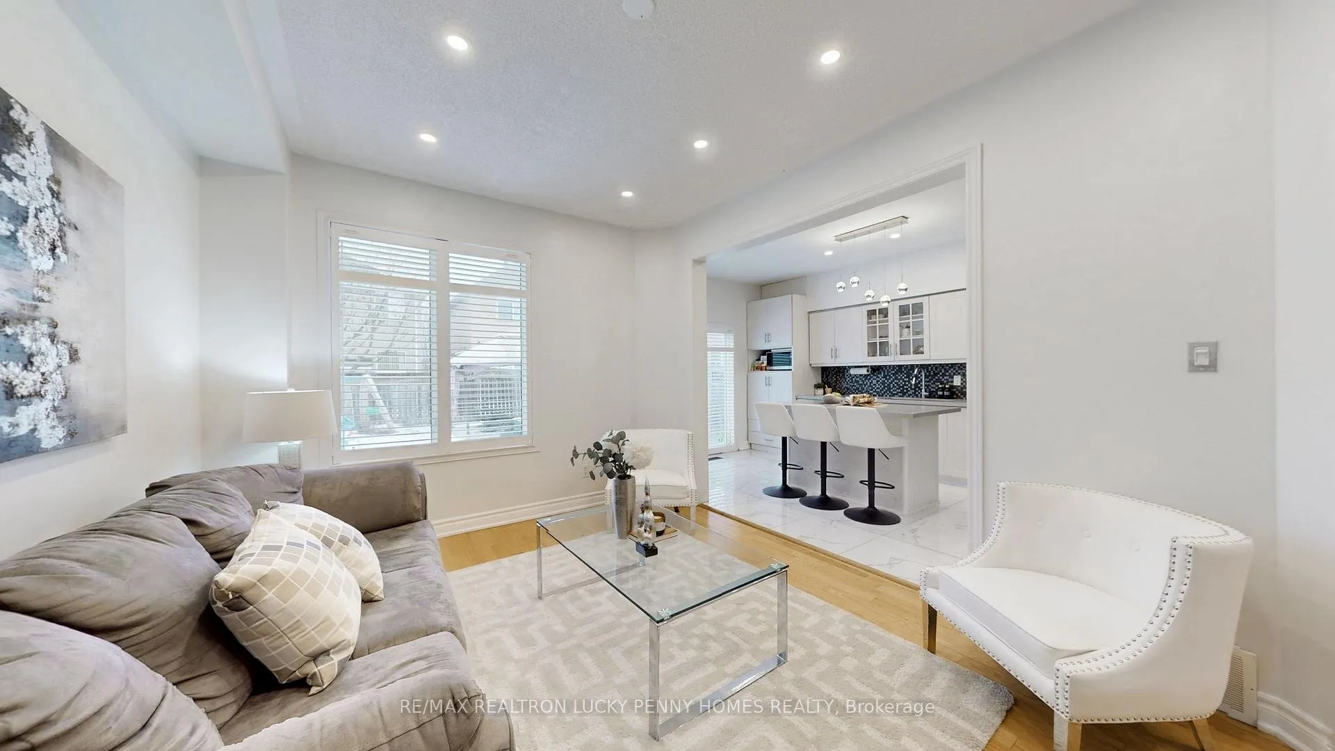 Photo 12 of 617 Fred McLaren Boulevard, Markham, Wismer — HOMEH