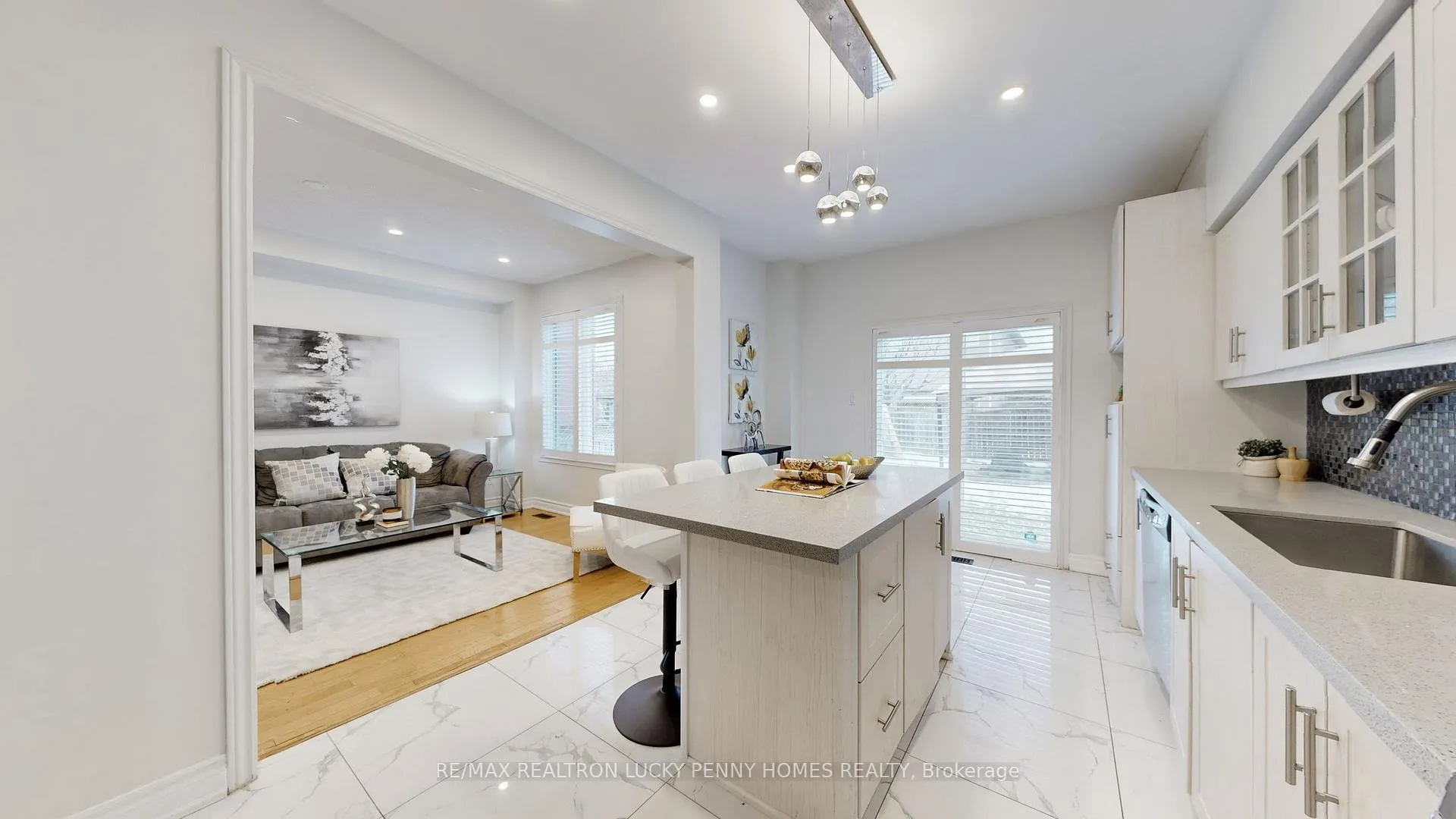 Photo 18 of 617 Fred McLaren Boulevard, Markham, Wismer — HOMEH