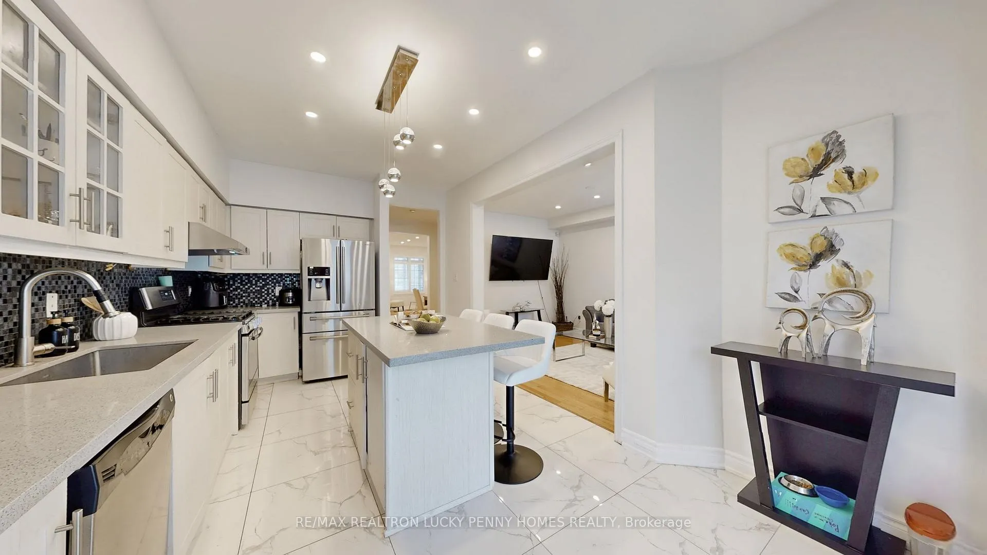 Photo 19 of 617 Fred McLaren Boulevard, Markham, Wismer — HOMEH