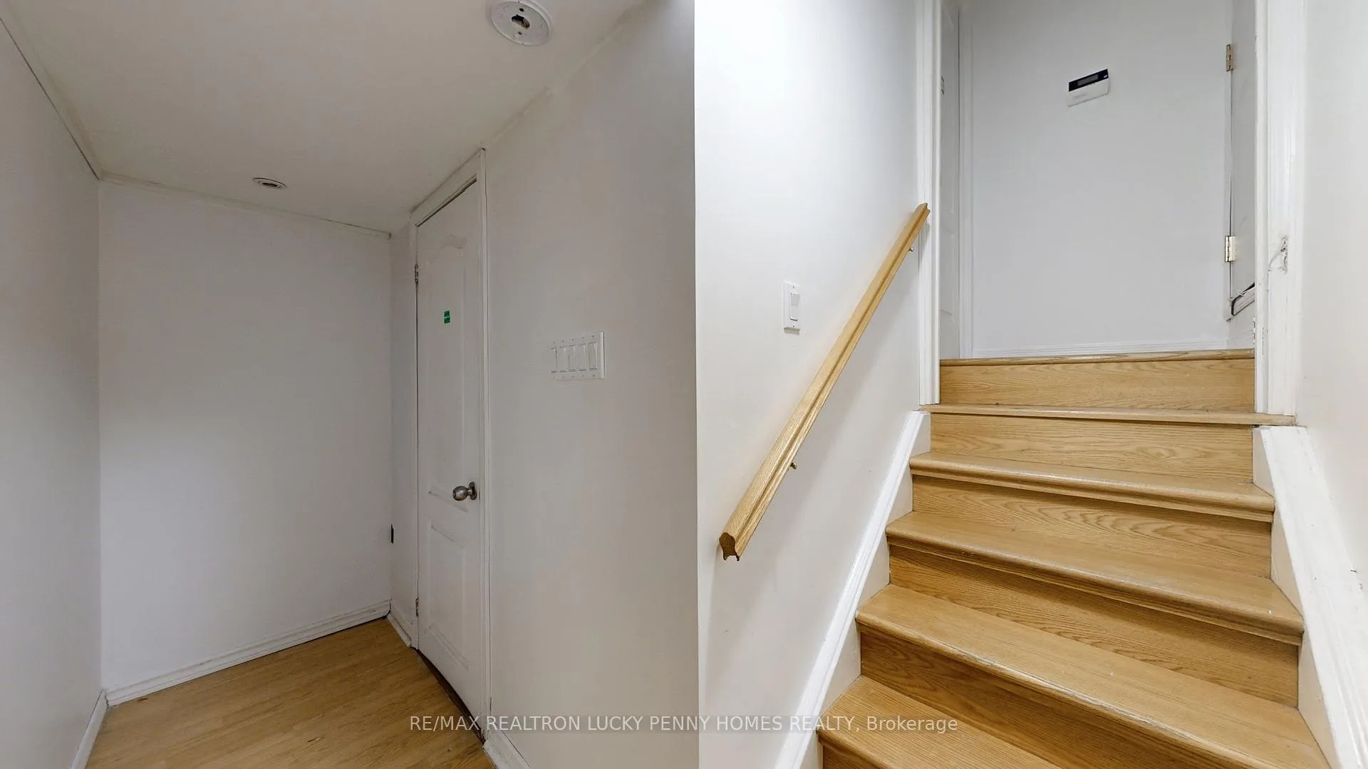 Photo 40 of 617 Fred McLaren Boulevard, Markham, Wismer — HOMEH