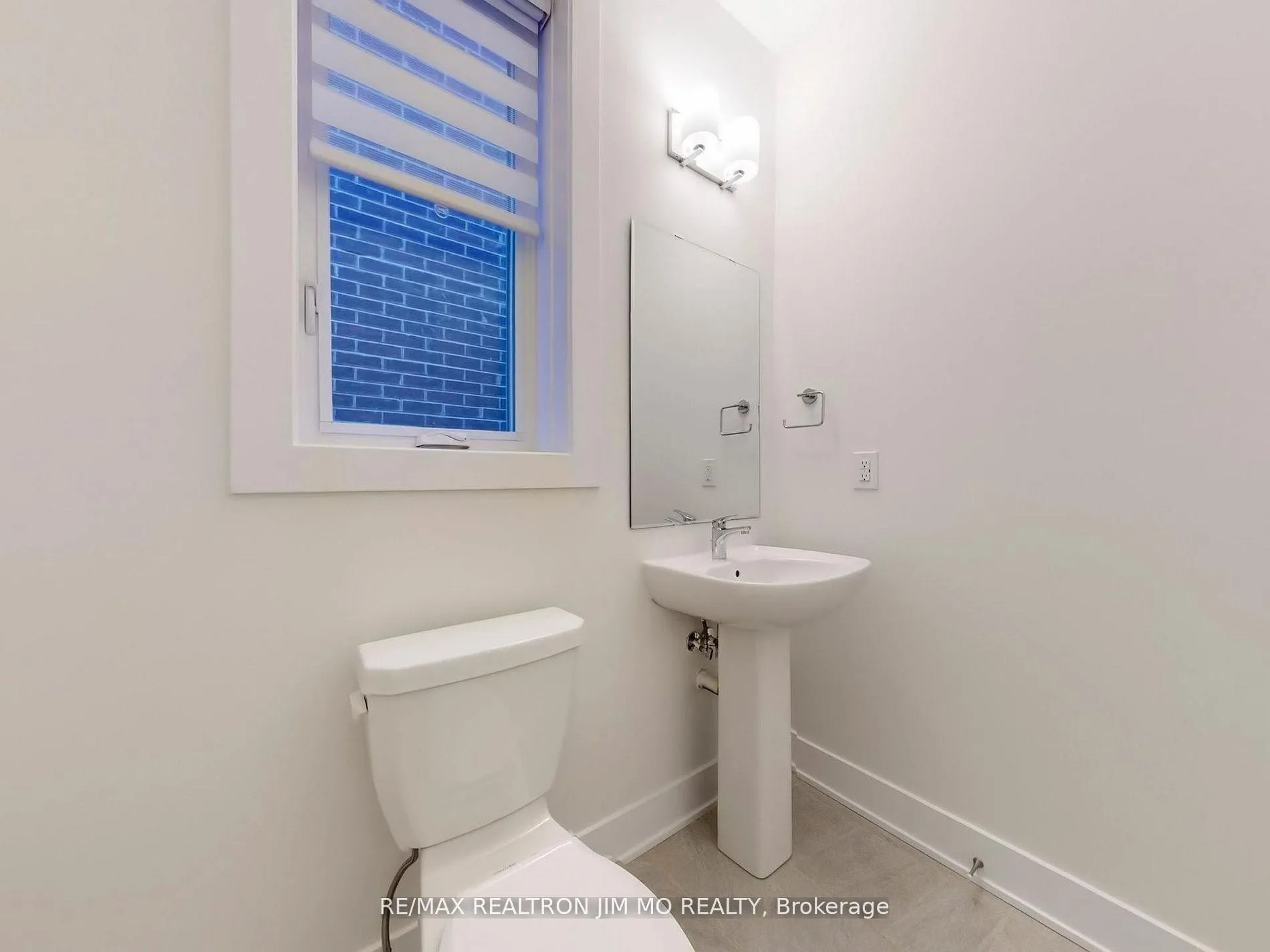 Photo 11 of 20 Nanhai Avenue, Markham, Angus Glen — HOMEH