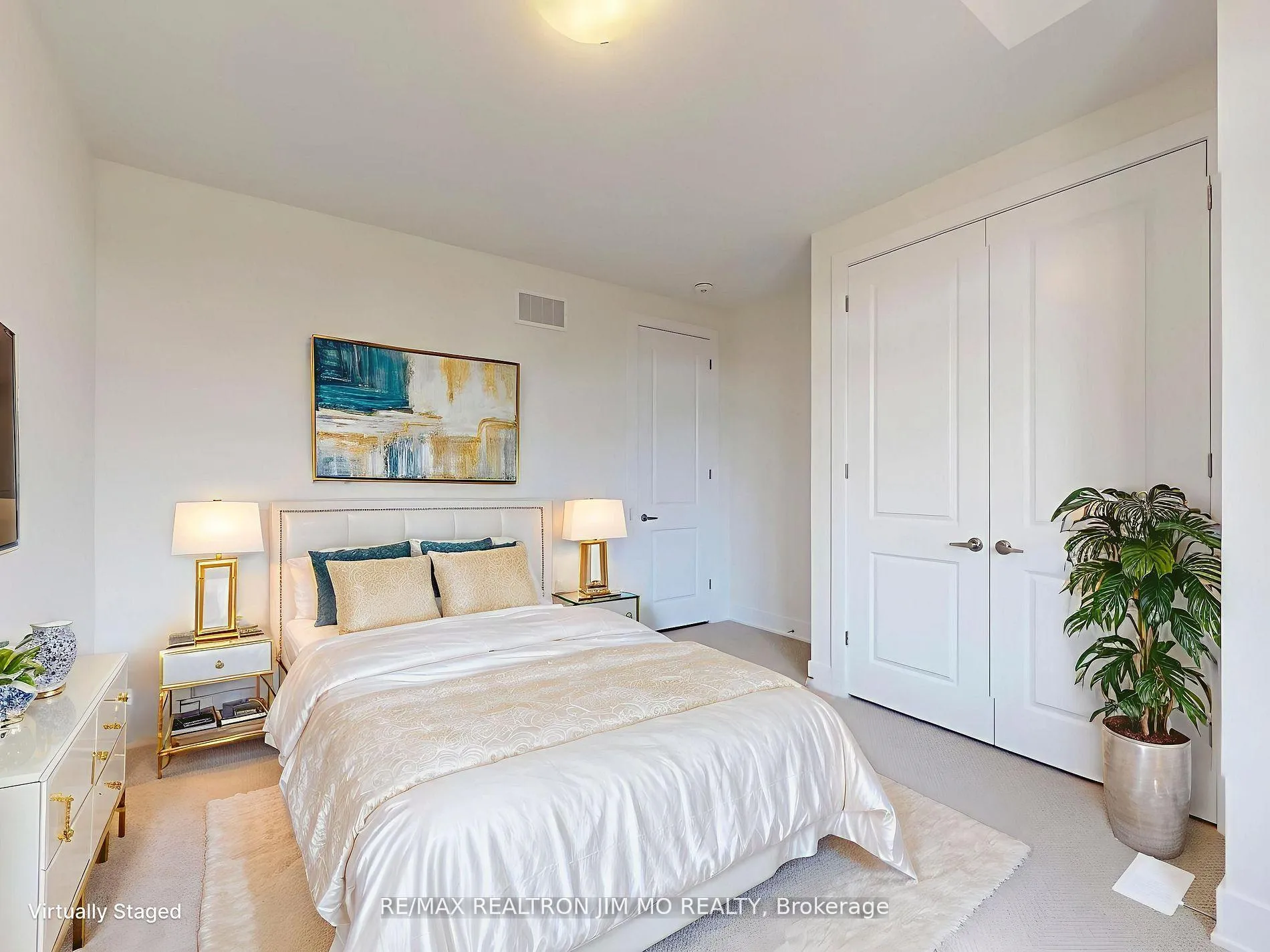 Photo 19 of 20 Nanhai Avenue, Markham, Angus Glen — HOMEH