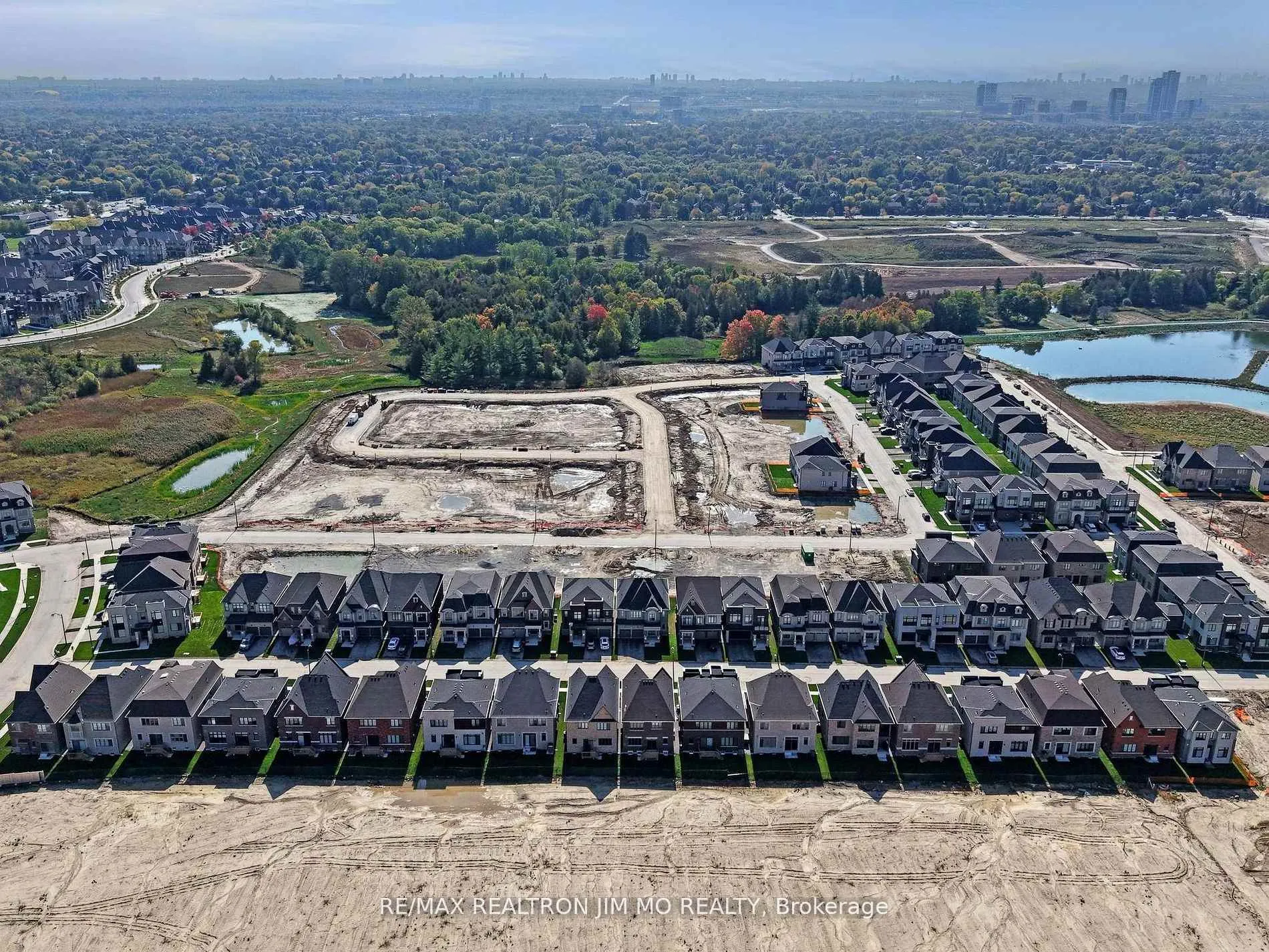 Photo 29 of 20 Nanhai Avenue, Markham, Angus Glen — HOMEH