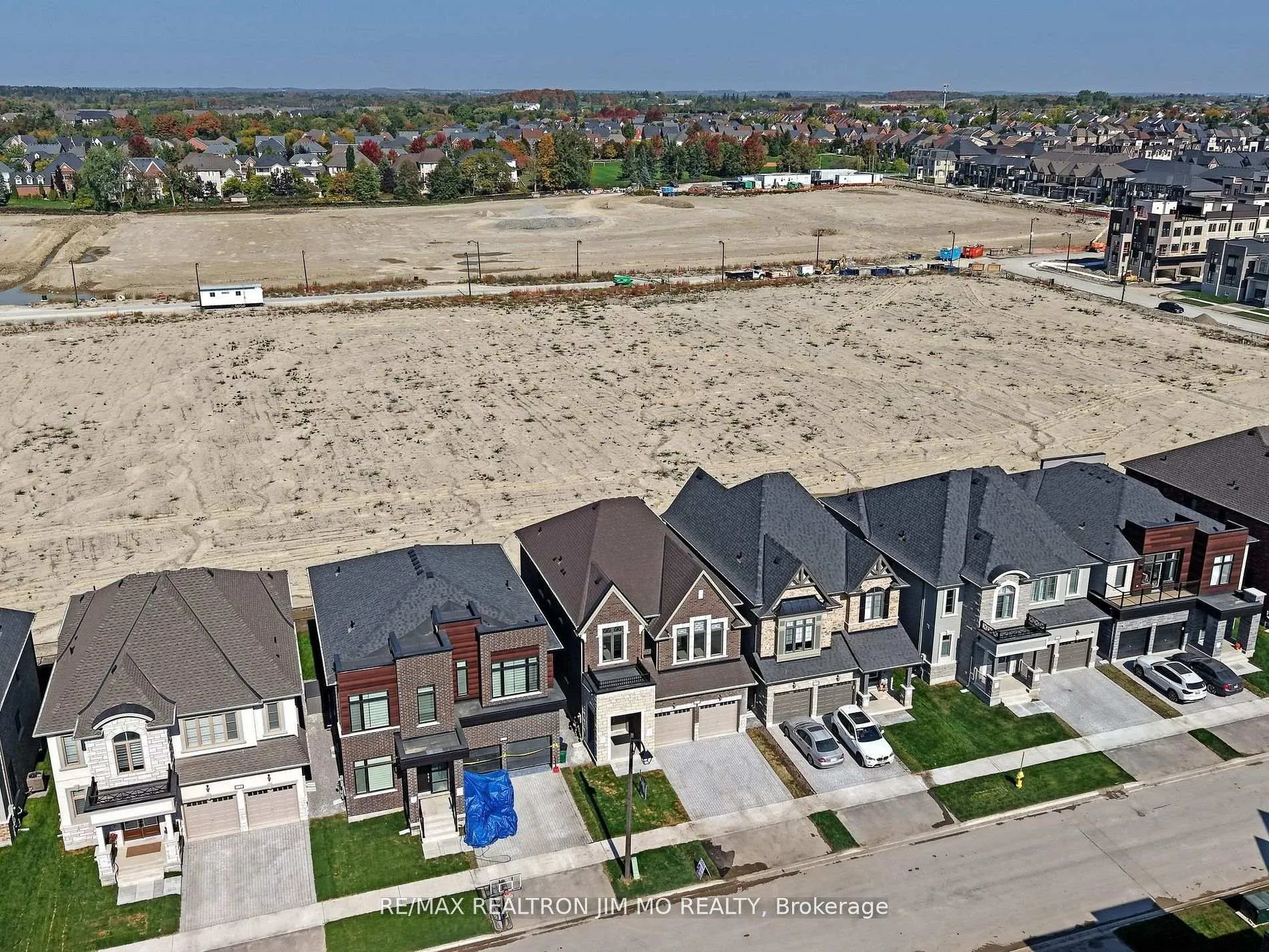 Photo 38 of 20 Nanhai Avenue, Markham, Angus Glen — HOMEH