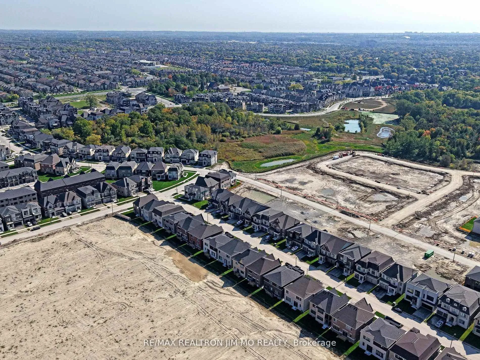 Photo 41 of 20 Nanhai Avenue, Markham, Angus Glen — HOMEH