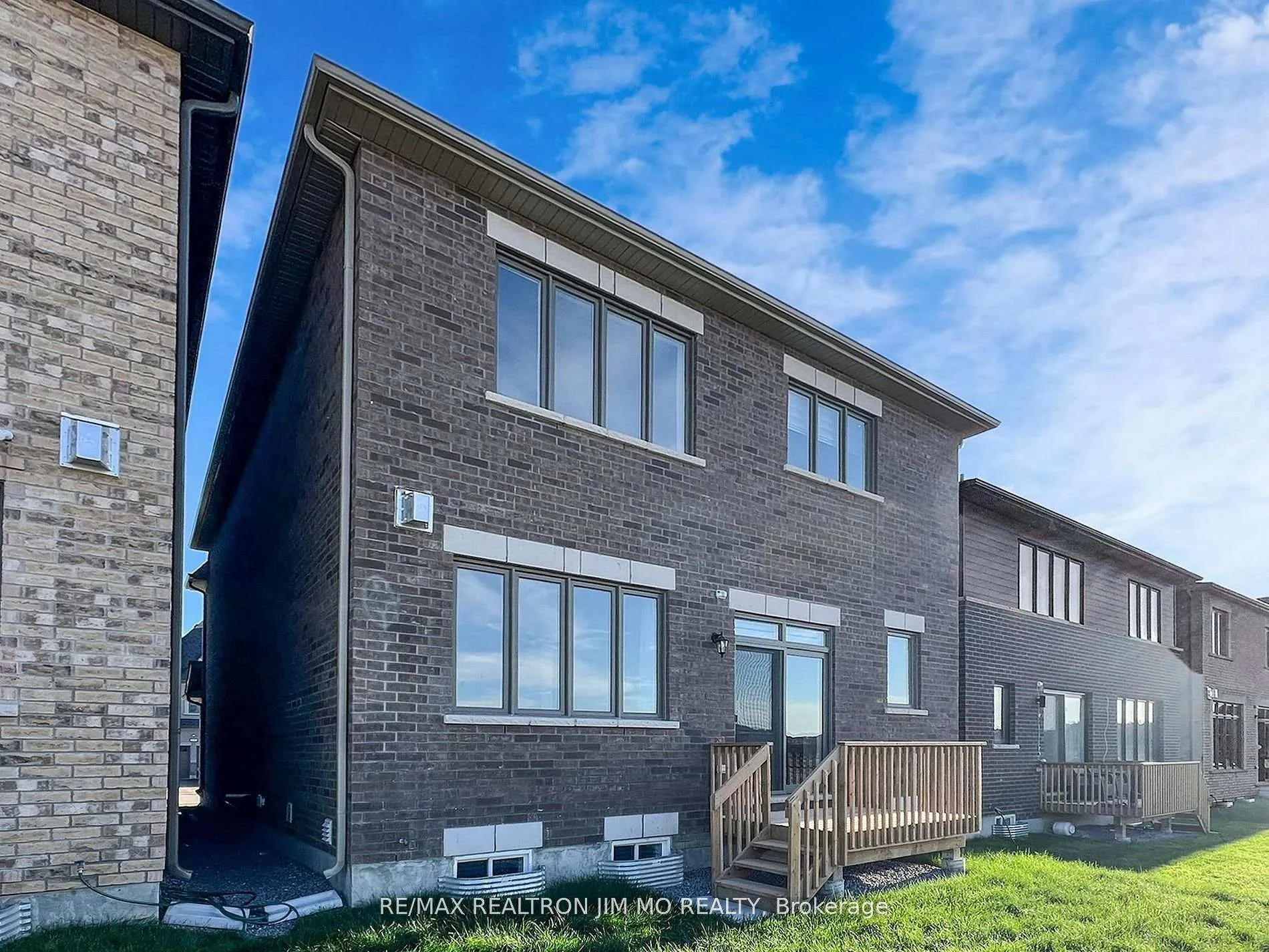 Photo 42 of 20 Nanhai Avenue, Markham, Angus Glen — HOMEH