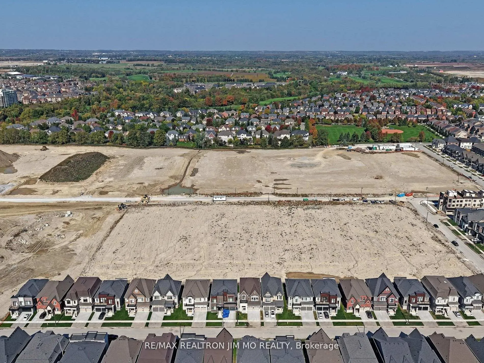 Photo 44 of 20 Nanhai Avenue, Markham, Angus Glen — HOMEH