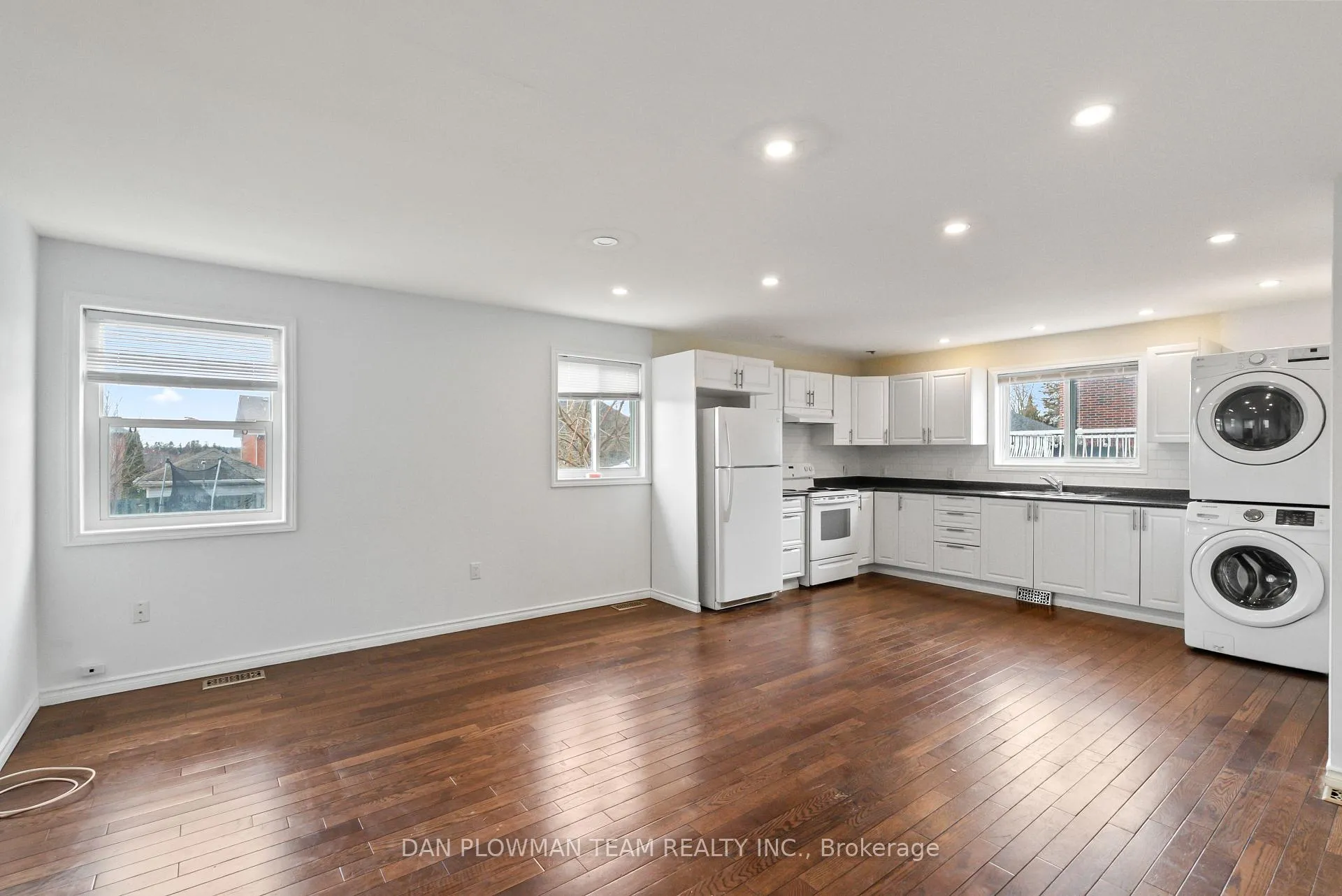 Photo 13 of 140 Stevenson Road N, Oshawa, McLaughlin — HOMEH