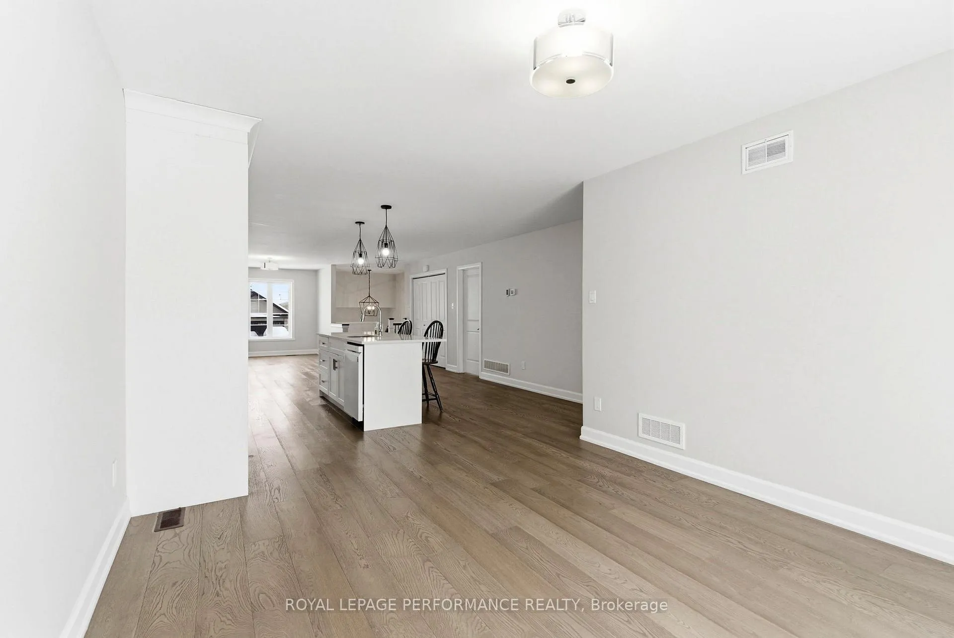 Photo 16 of 2305 Watson Crescent, Cornwall — HOMEH
