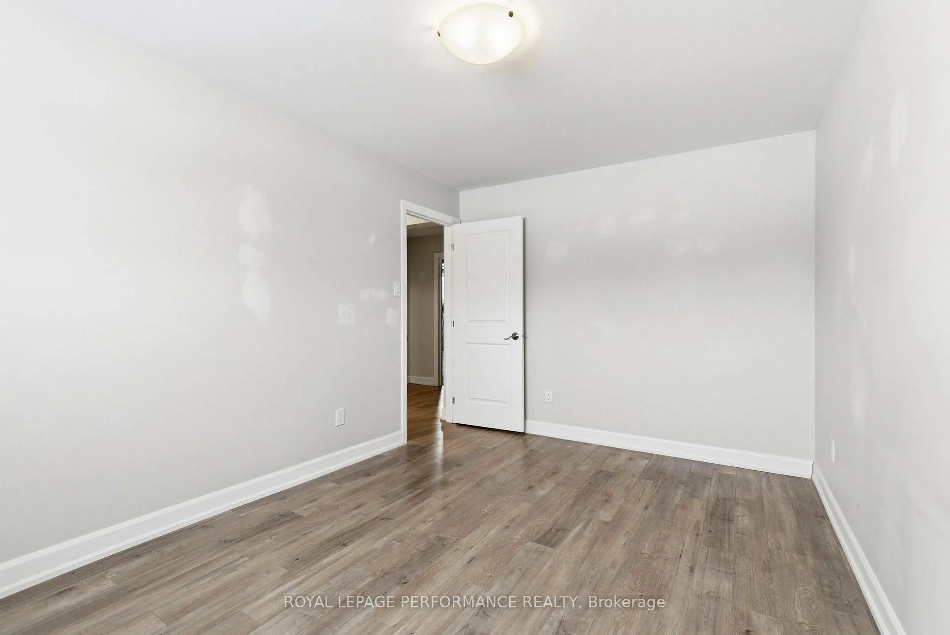 Photo 29 of 2305 Watson Crescent, Cornwall — HOMEH