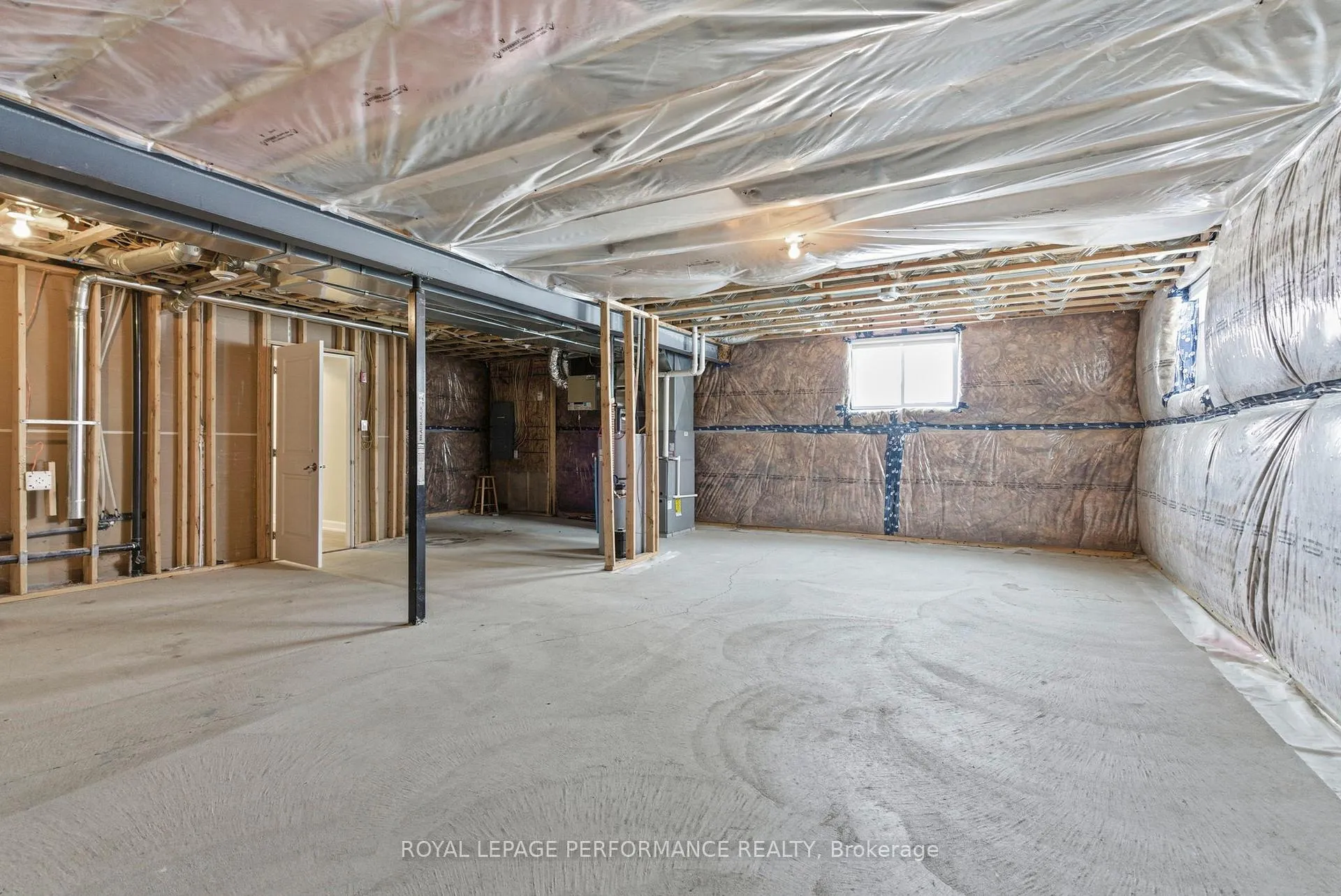 Photo 32 of 2305 Watson Crescent, Cornwall — HOMEH