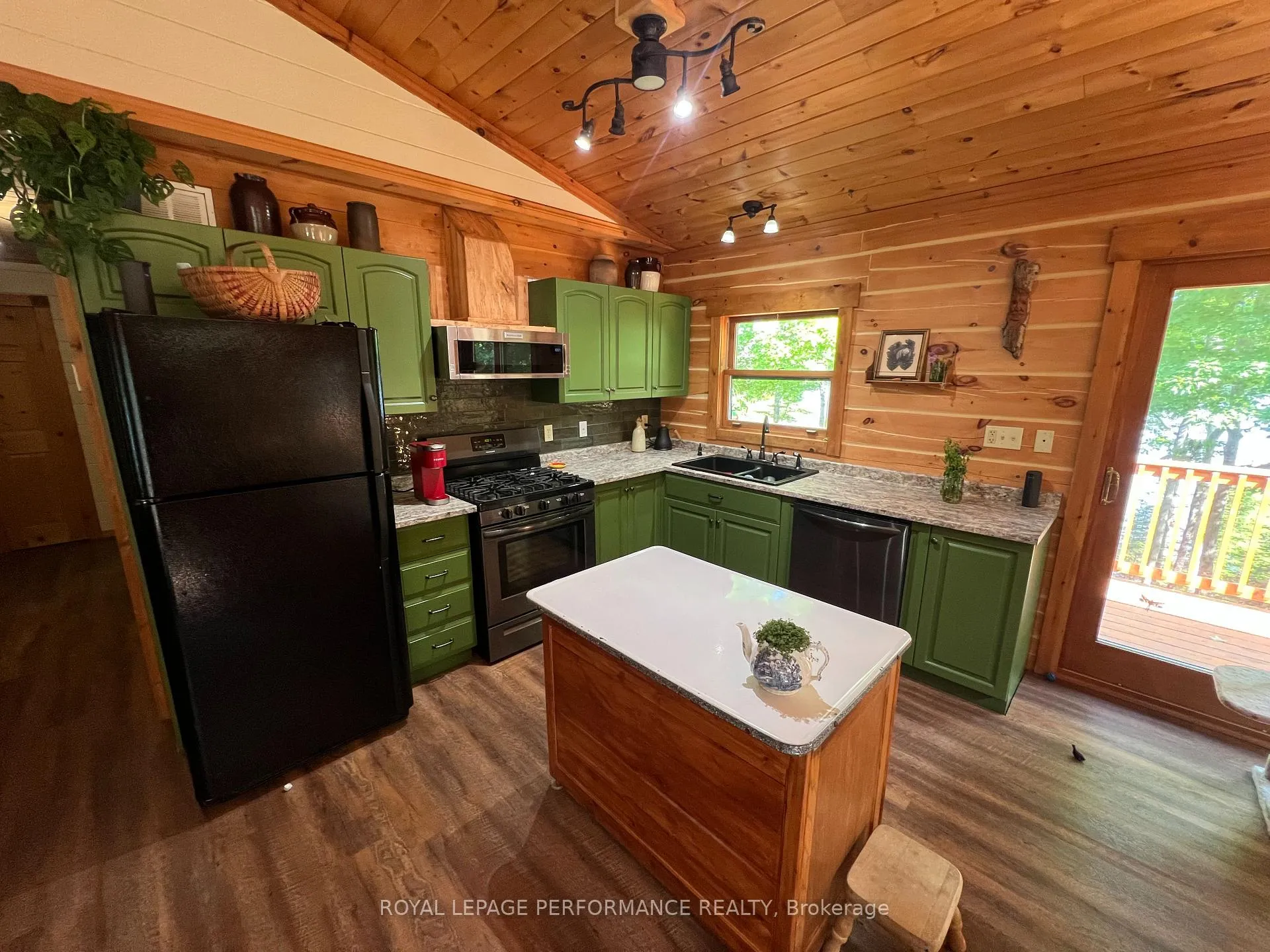 Photo 6 of 252 Lacourse Lane, Lanark Highlands, Lanark Highlands (Darling) Twp — HOMEH