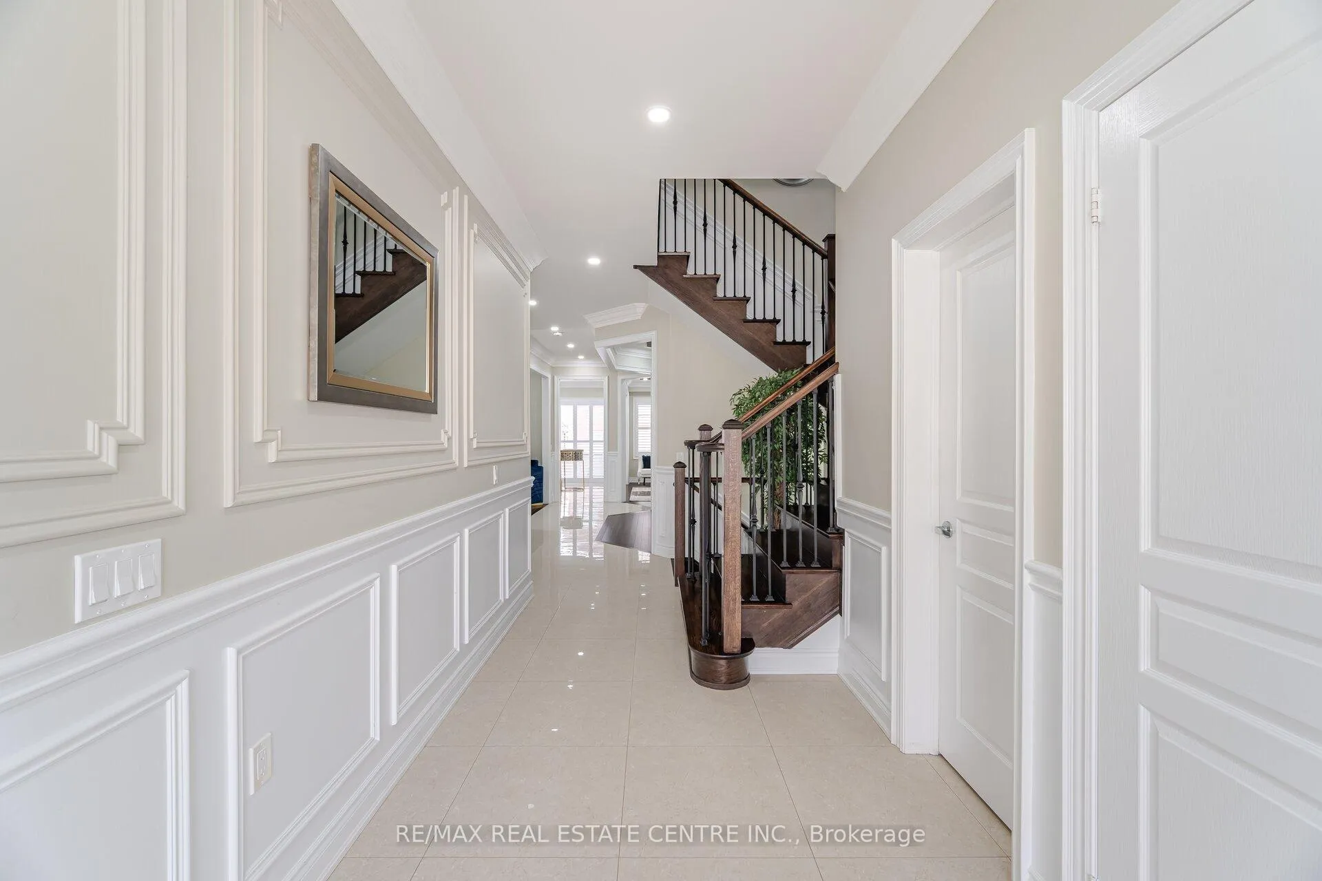 Photo 5 of 75 Dotchson Avenue, Caledon, Rural Caledon — HOMEH