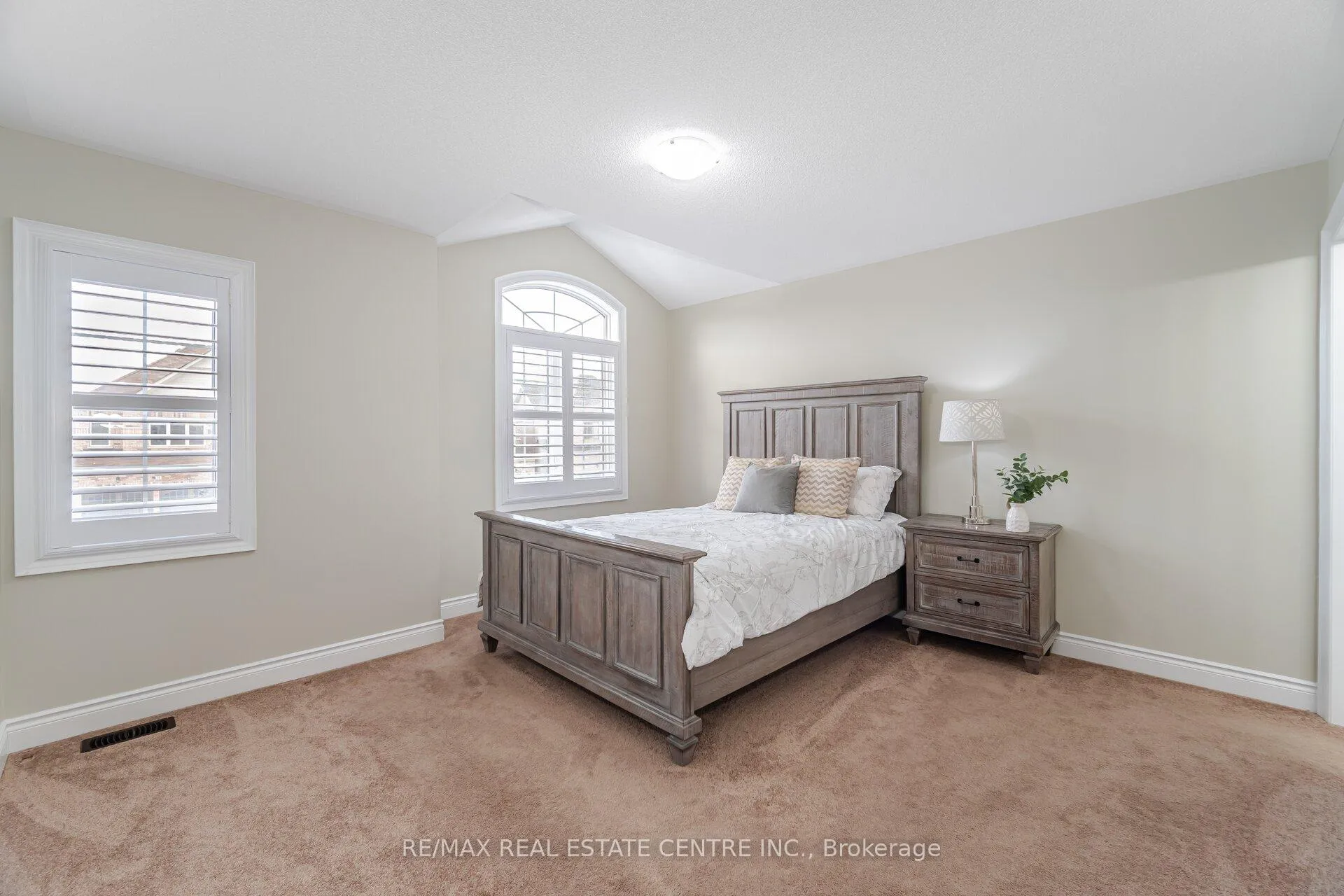 Photo 20 of 75 Dotchson Avenue, Caledon, Rural Caledon — HOMEH