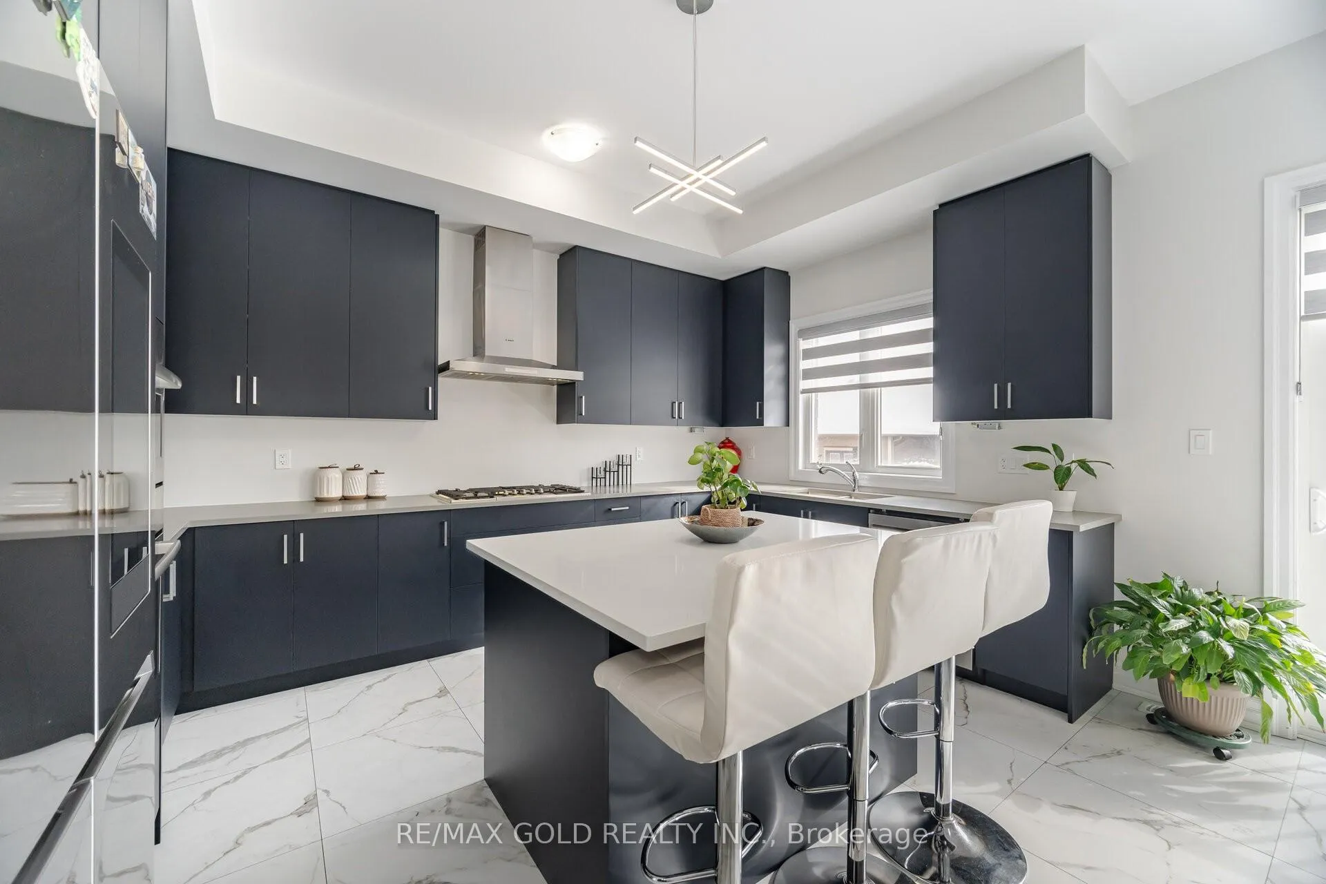 Photo 9 of 1367 Harrington Street, Innisfil, Lefroy — HOMEH