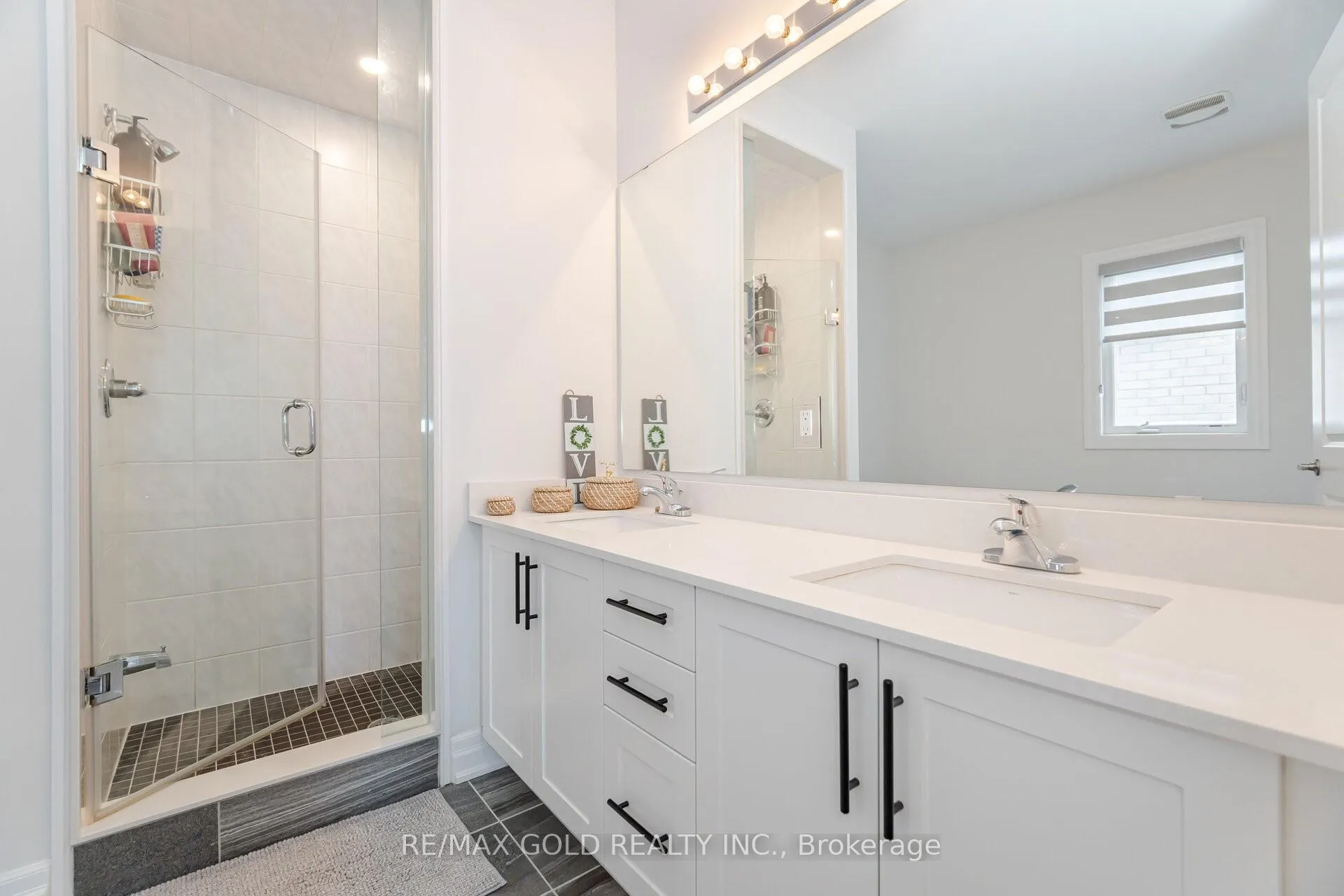 Photo 20 of 1367 Harrington Street, Innisfil, Lefroy — HOMEH
